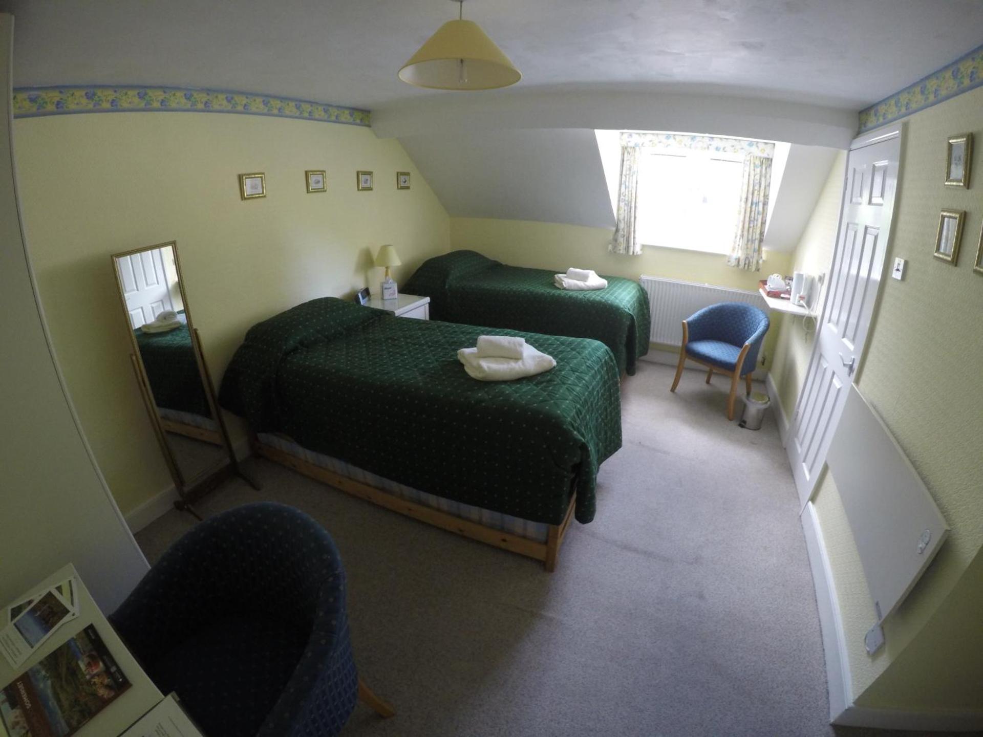 Standard Twin Room