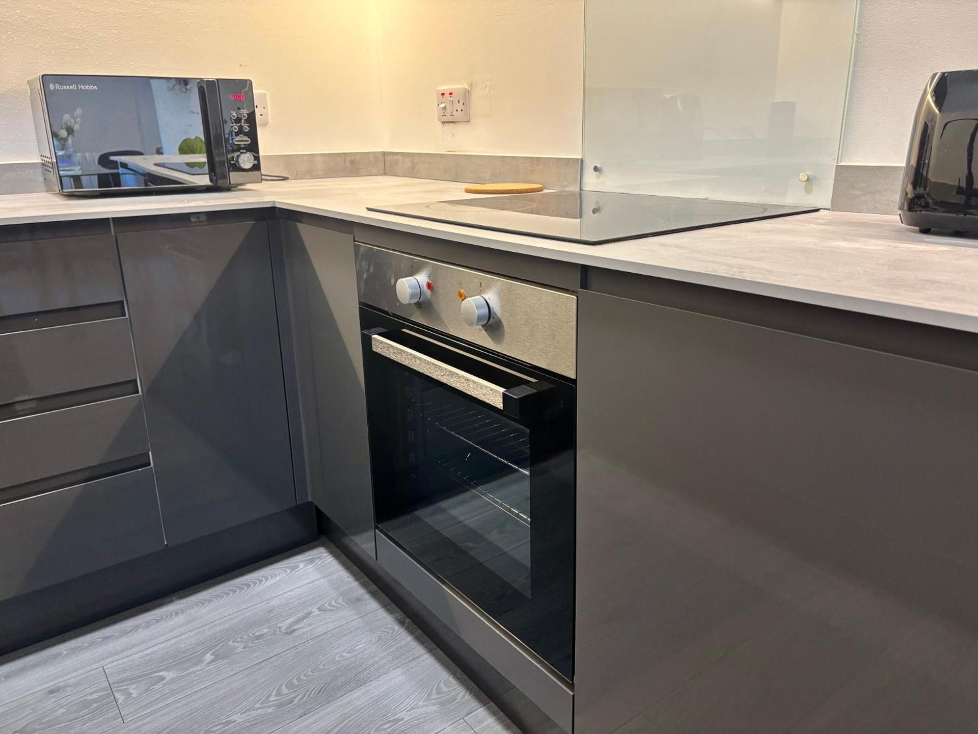 Stylish 1 Bed Edinburgh City Centre Apartment