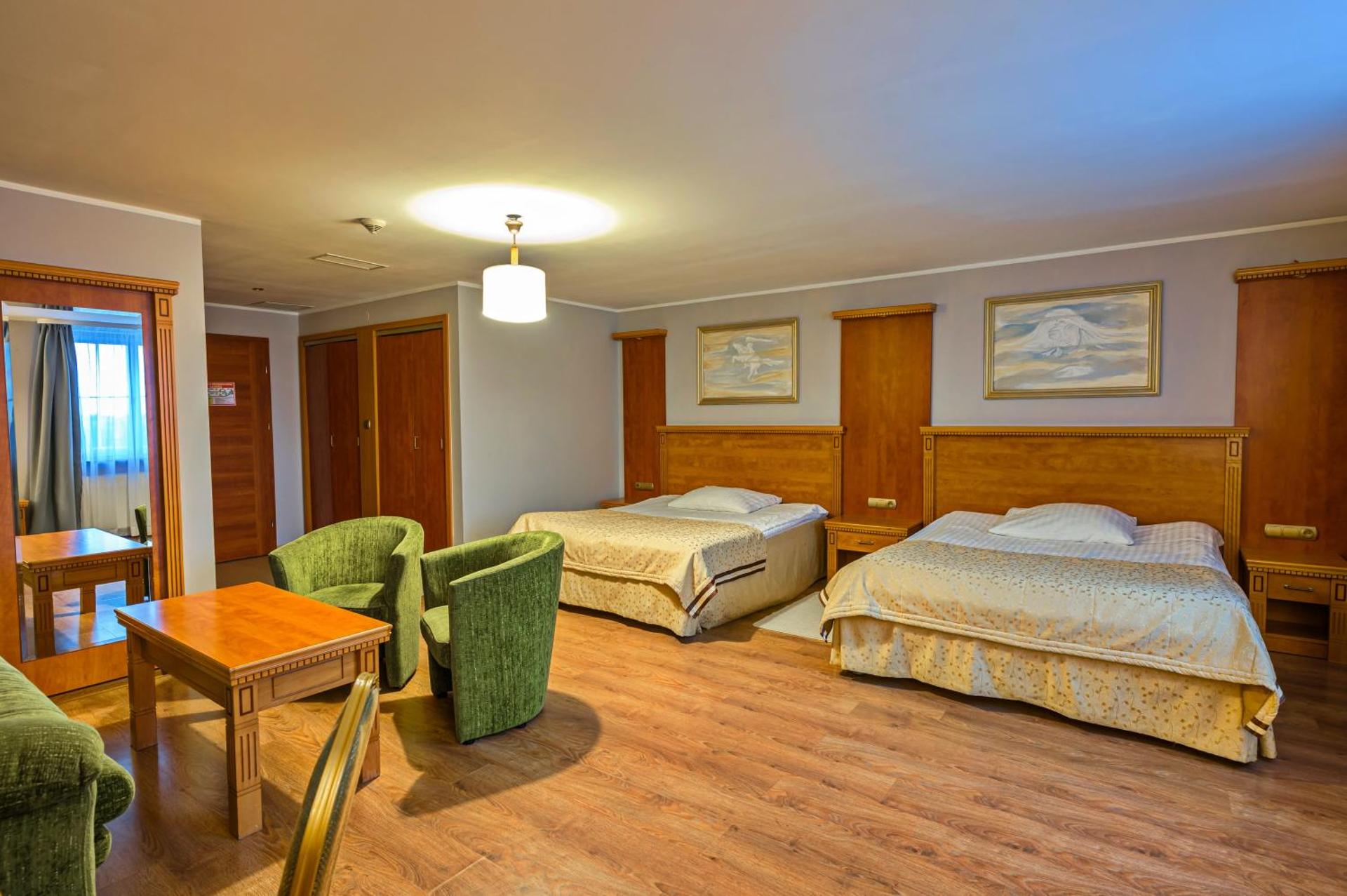 Photo of the whole room