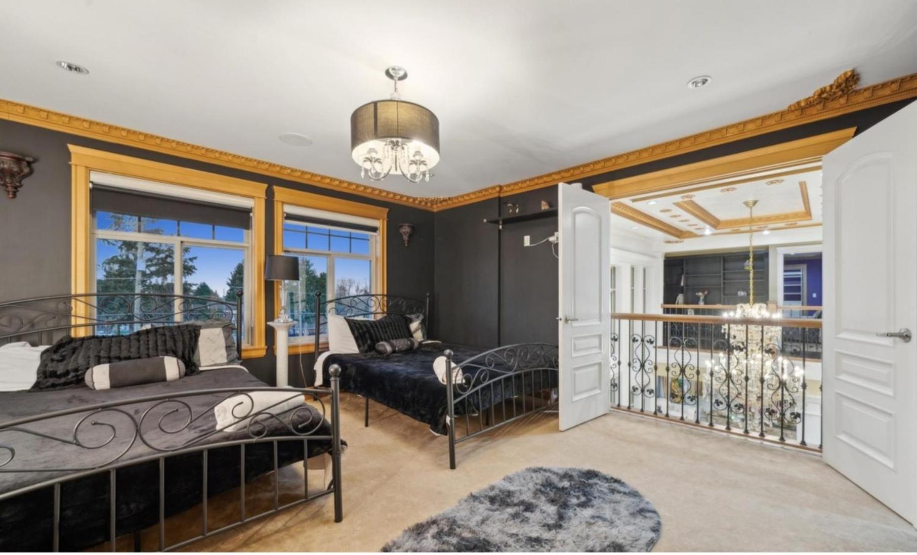 Royal Boutique Hotel, Surrey