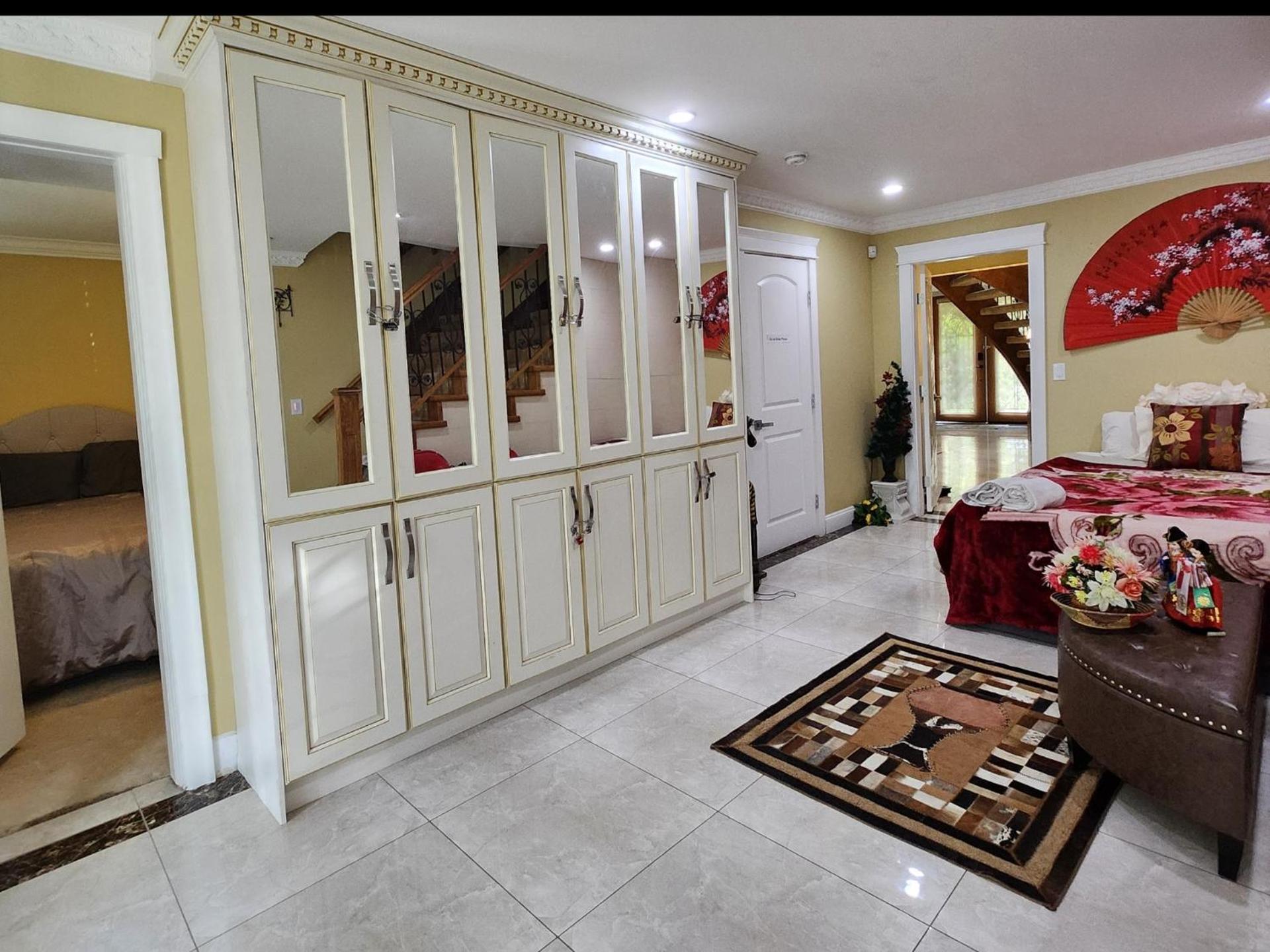 Royal Boutique Hotel, Surrey