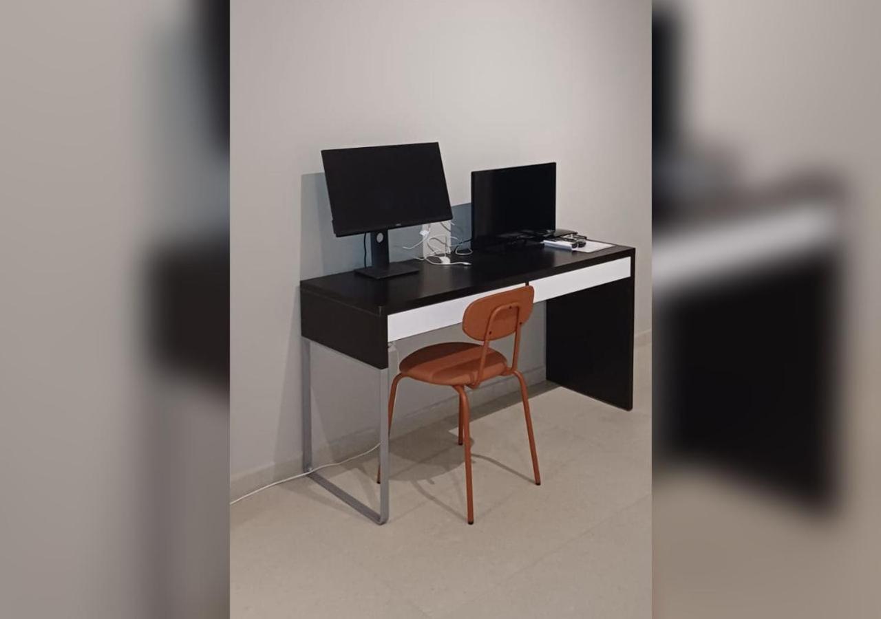 Renovated City Center x3 Double Bed Flat