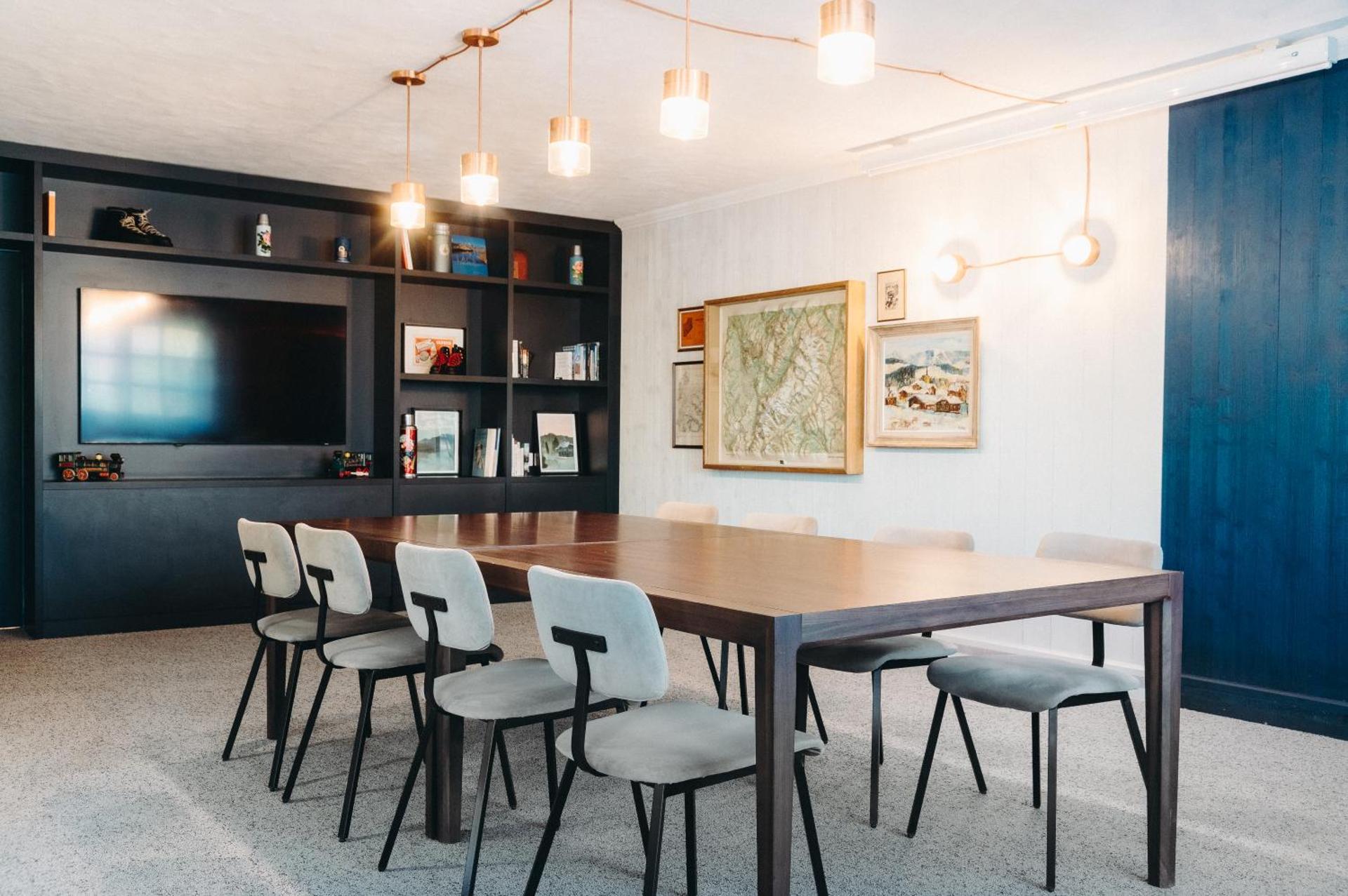 Meeting/conference room