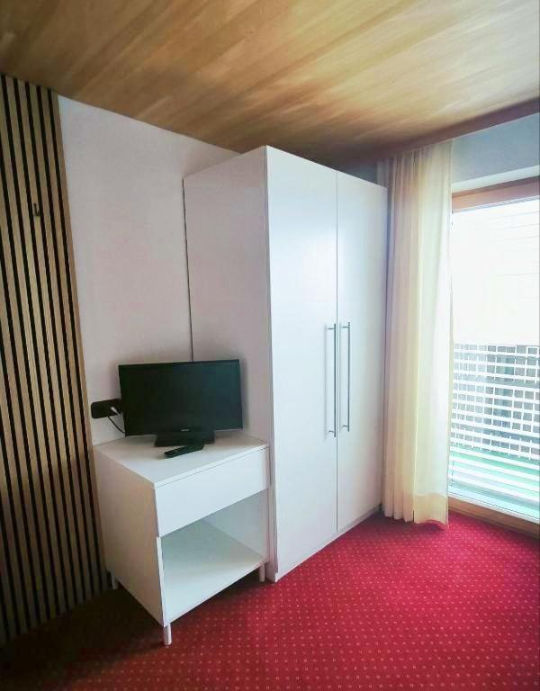 Single Room with Balcony