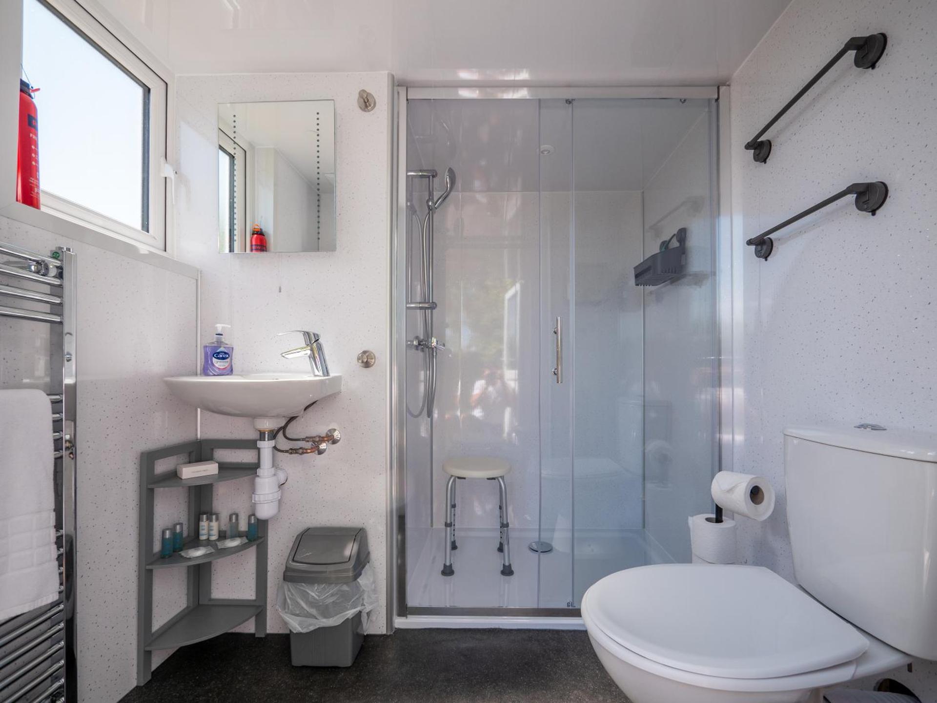 Cosy Glamping Pod with Ensuite WC Near Kingsbridge & Salcombe