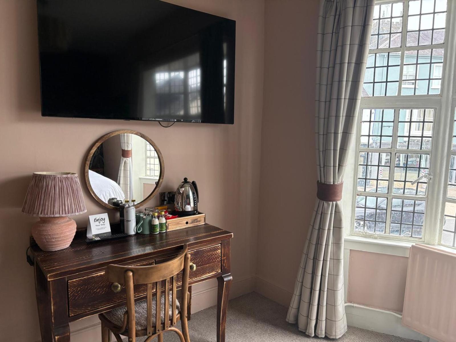 Coffee/tea facilities