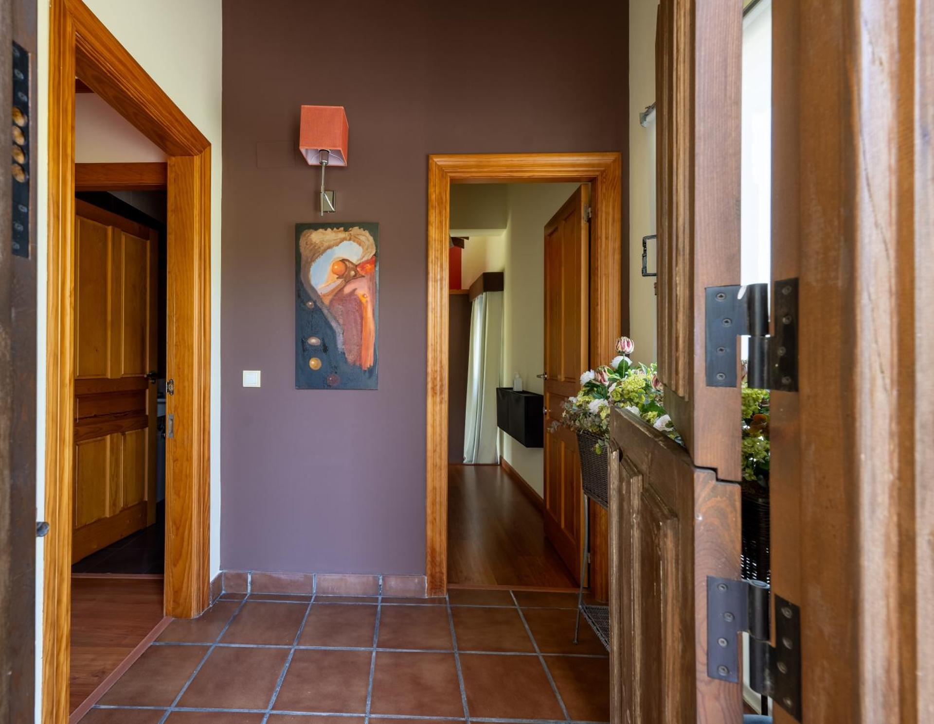 One-Bedroom Apartment with Garden View