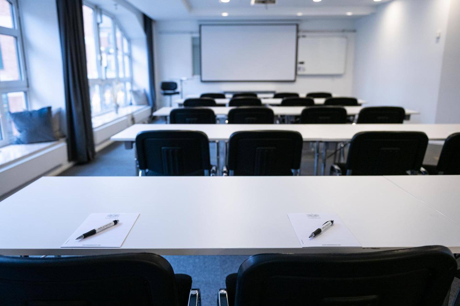 Meeting/conference room