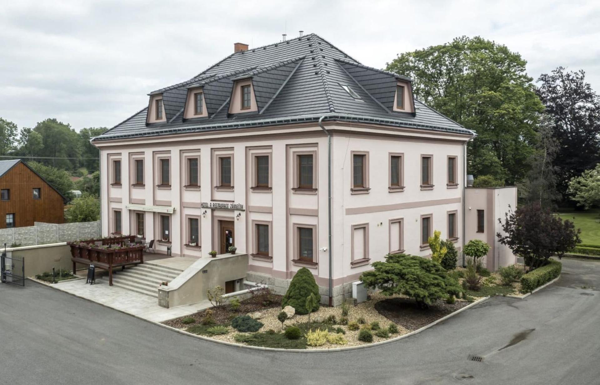 Hotel Zámeček Raspenava