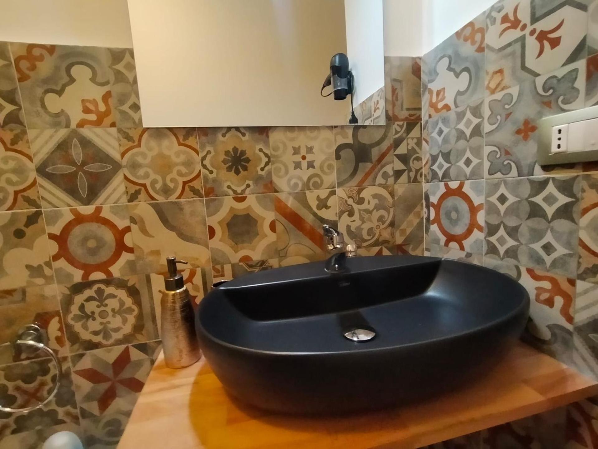 Bed & Breakfast Hostel H24