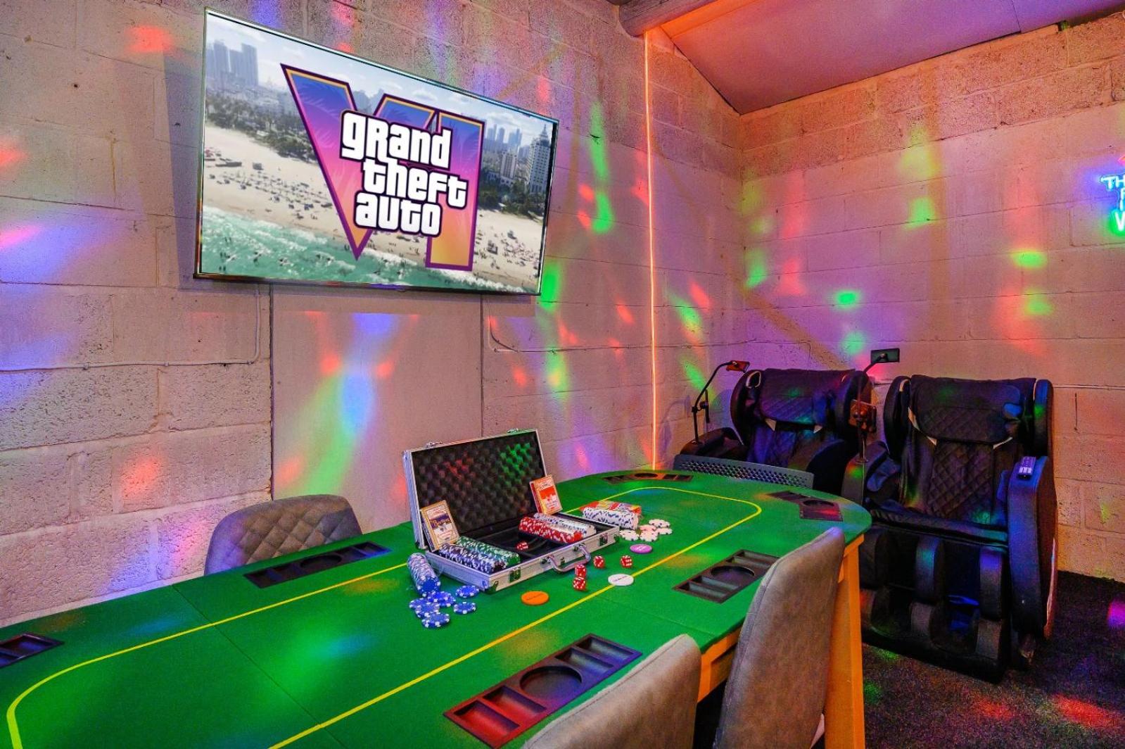 *C.sani* Setup for your most relaxed & amazing stay + Free Parking + Free Fast WiFi *