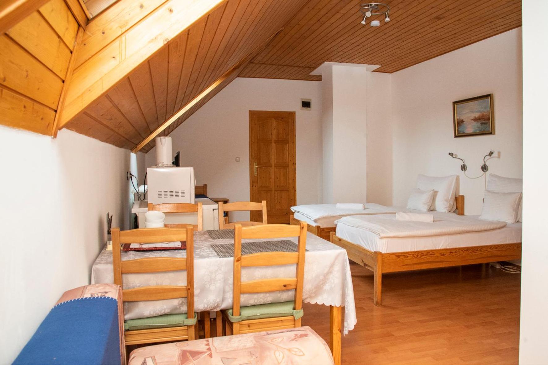 Classic Quadruple Room