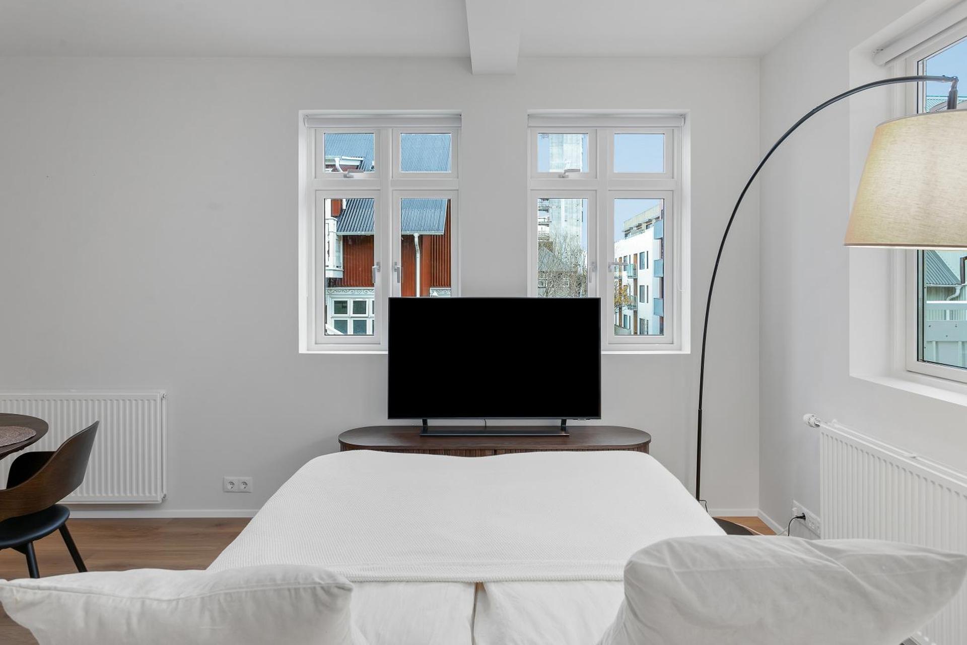 Downtown Apartment with Parking