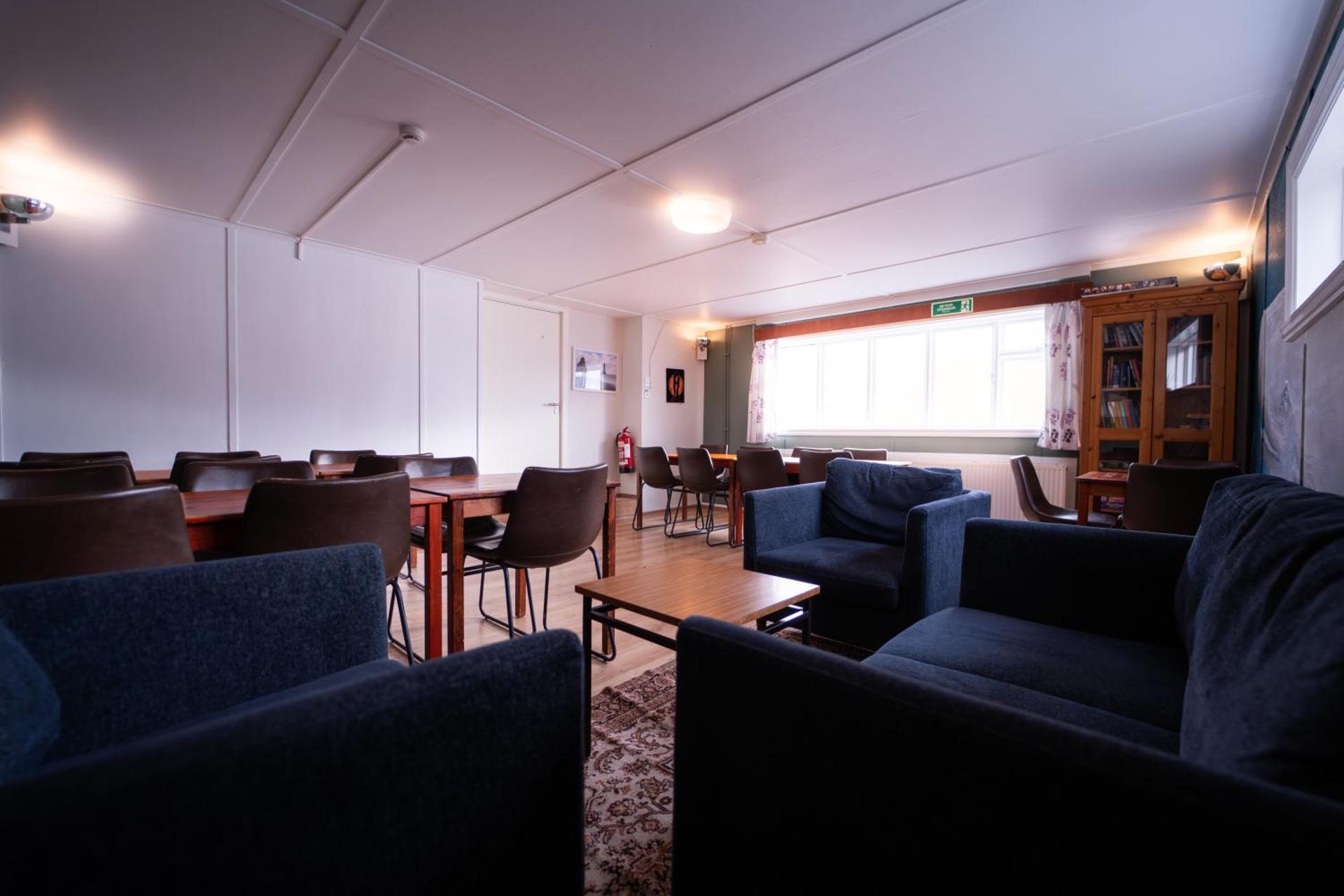 Communal lounge/ TV room