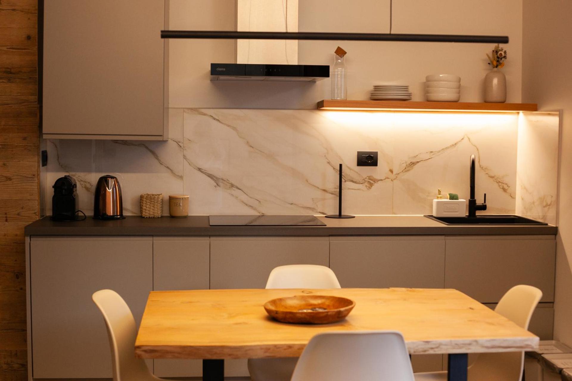 Kitchen or kitchenette