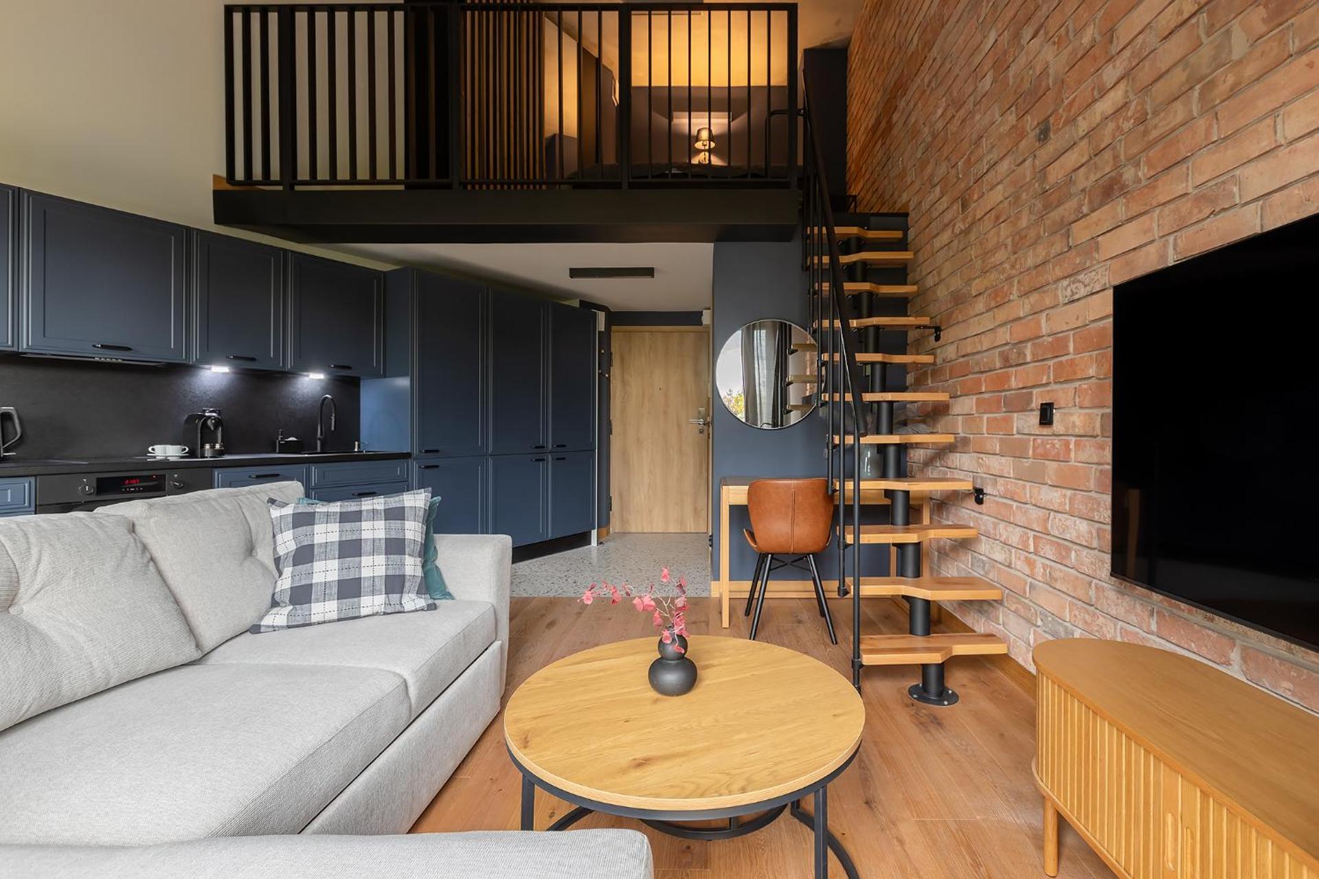 Homewell Premium Lofts - free parking