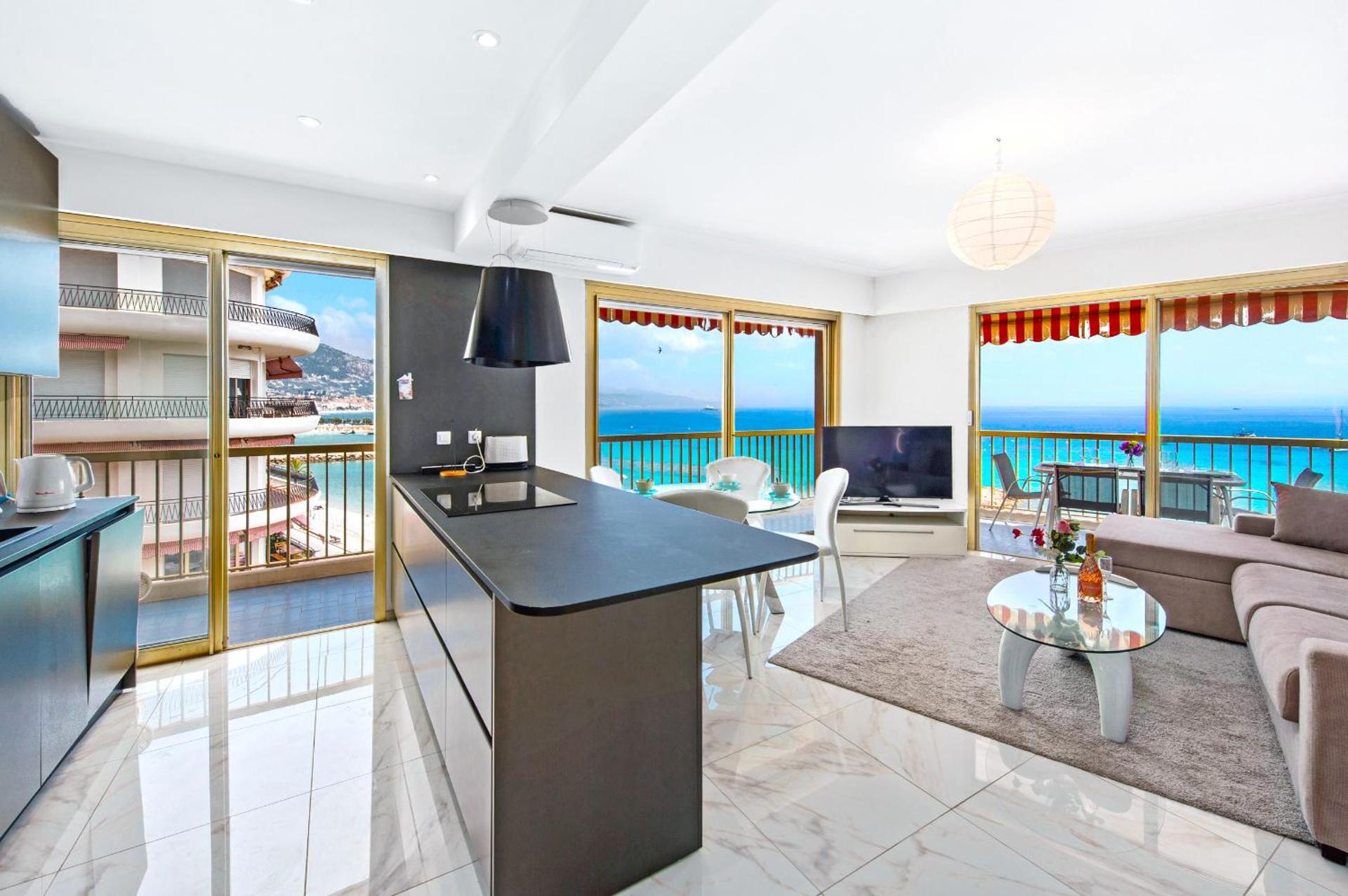 Superbe 3 pièces vue mer, climatisation, balcon