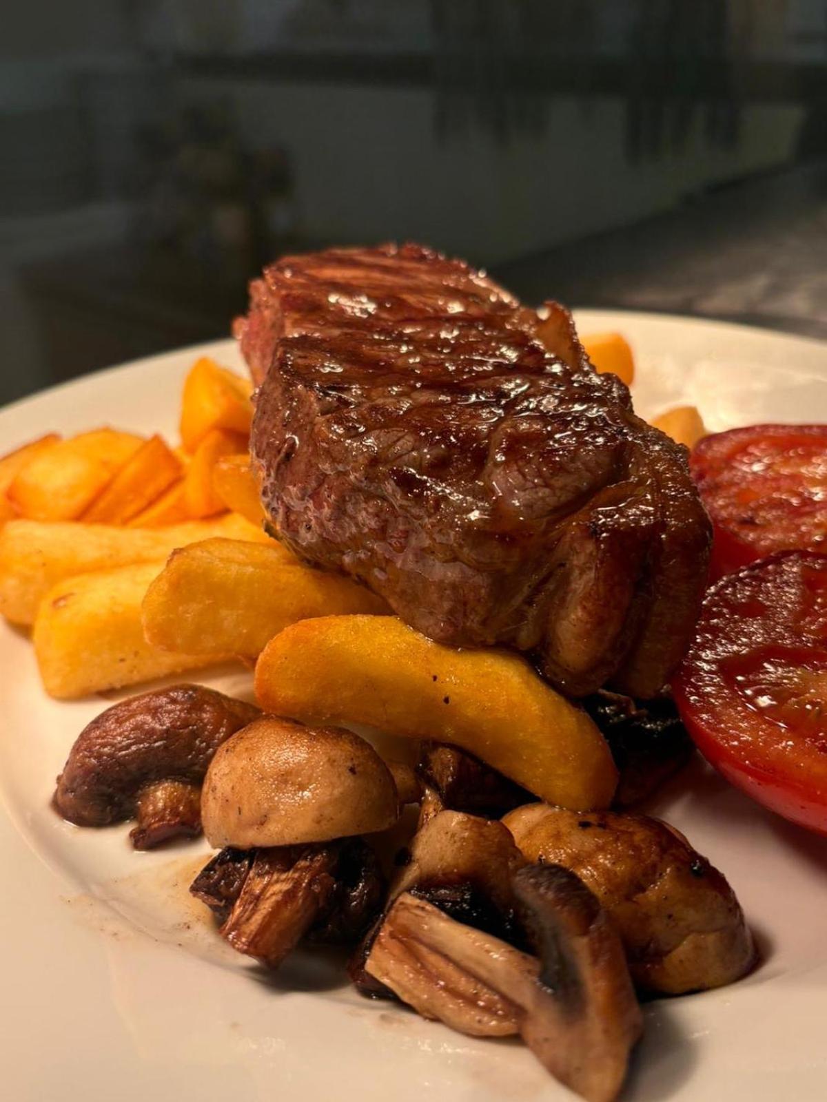 The Lilly Restaurant With Rooms