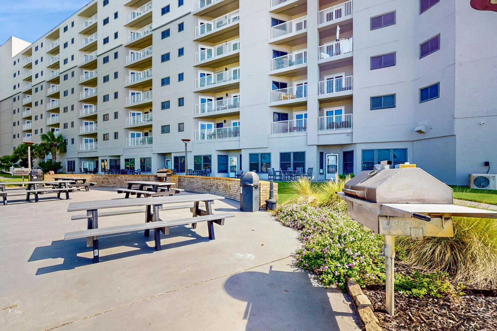 Plantation East #1104