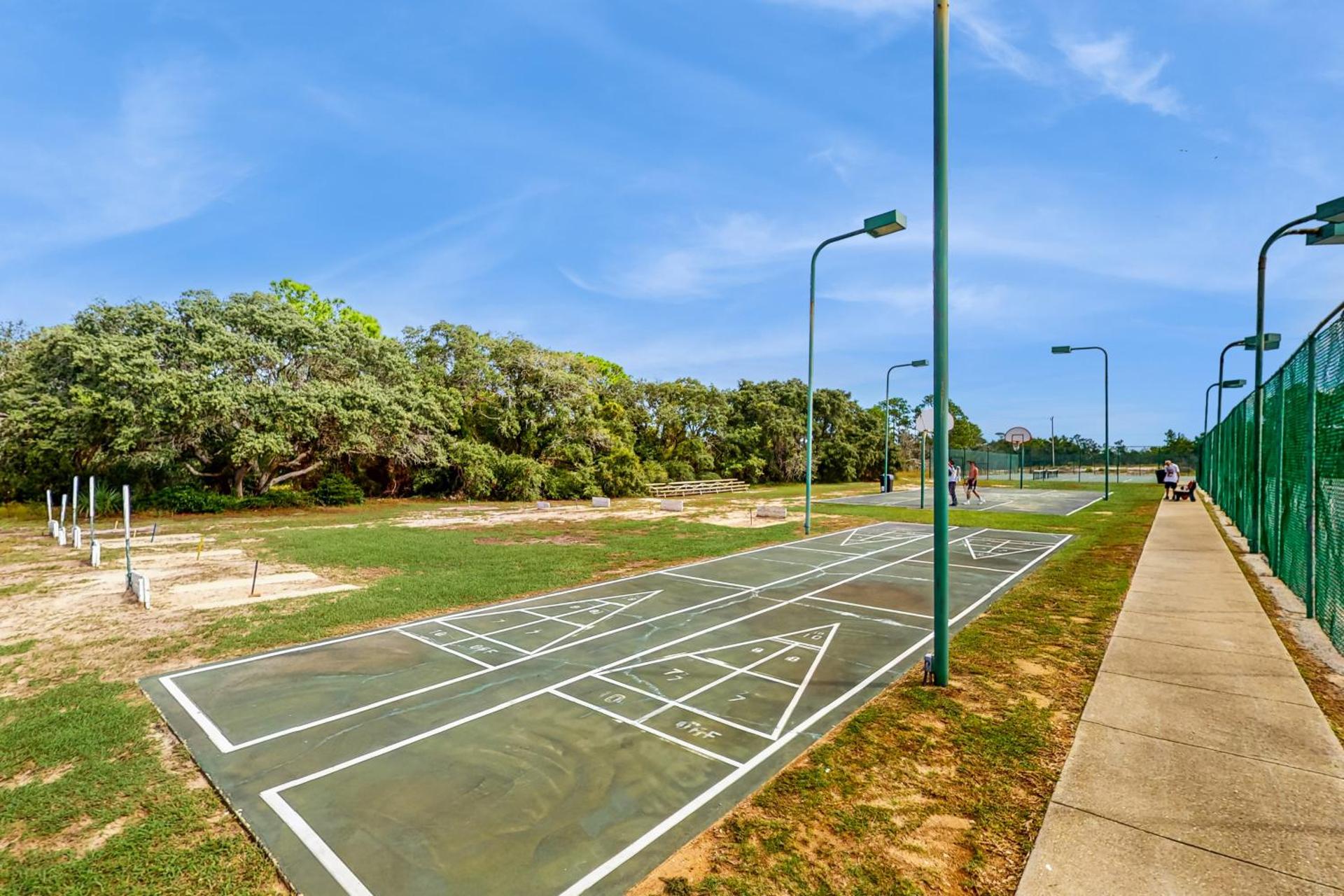 Plantation East #1104