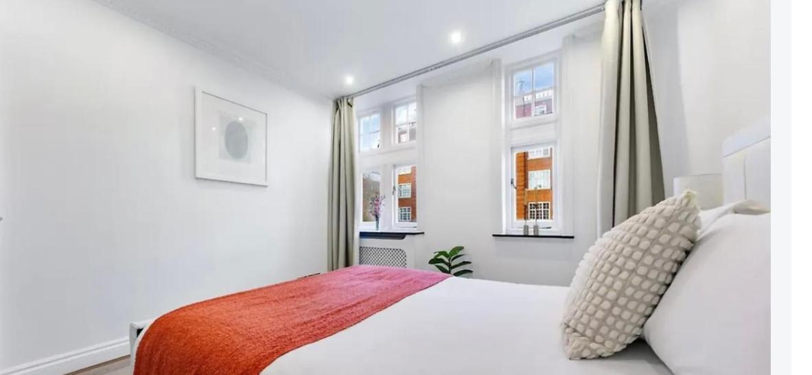 The High Street Kensington