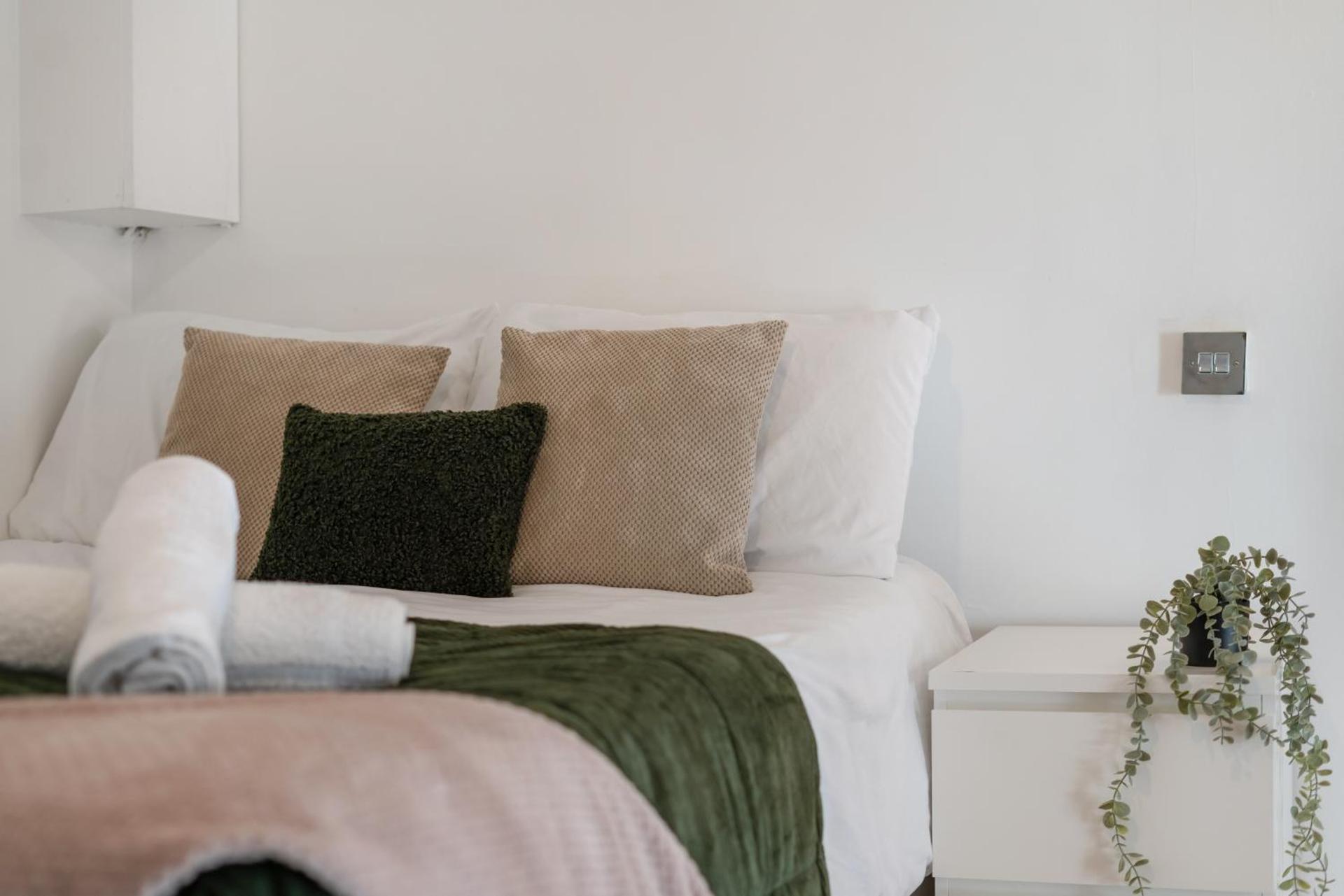 CLG Apartments Near Paddington Station & Hyde Park