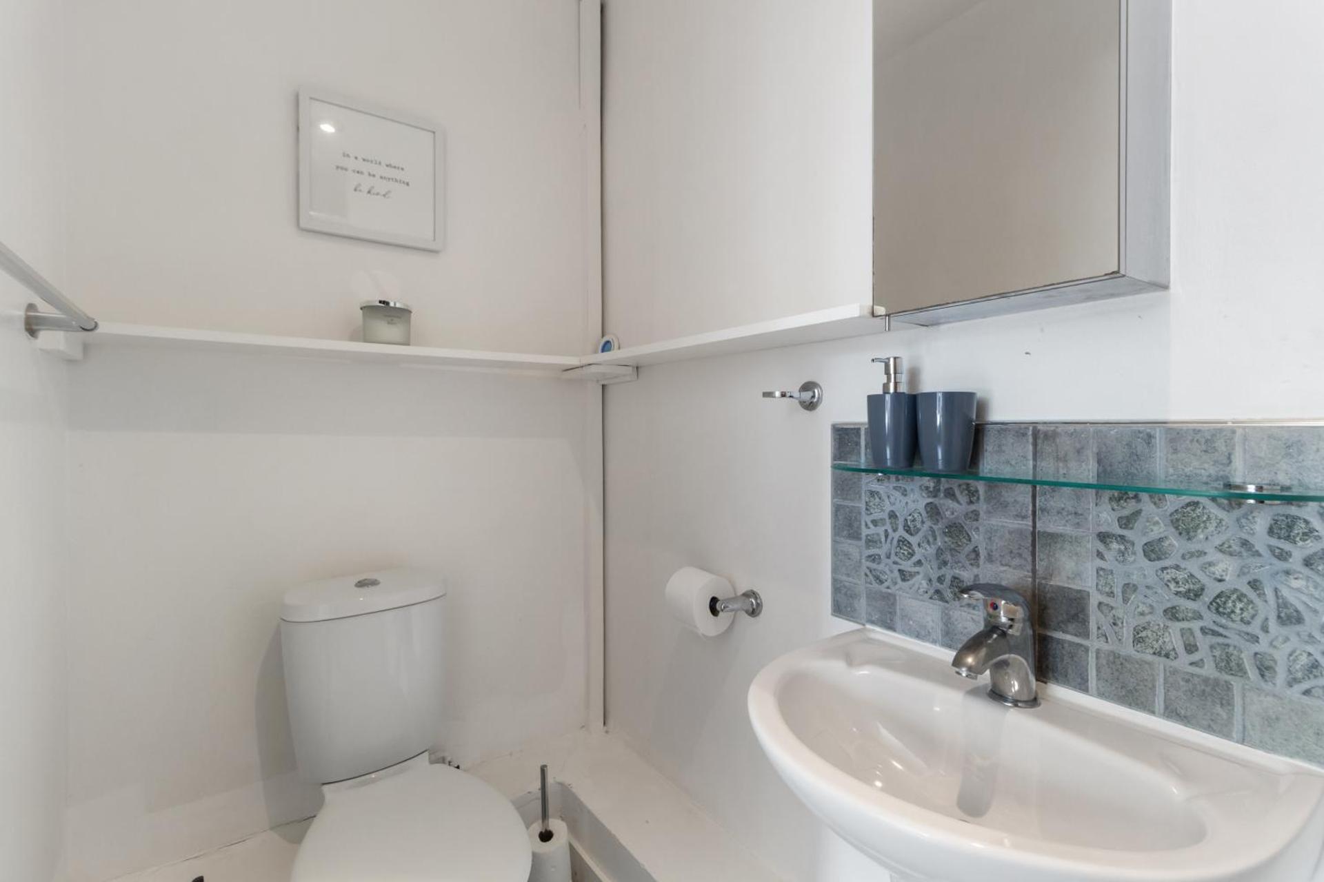 CLG Apartments Near Paddington Station & Hyde Park