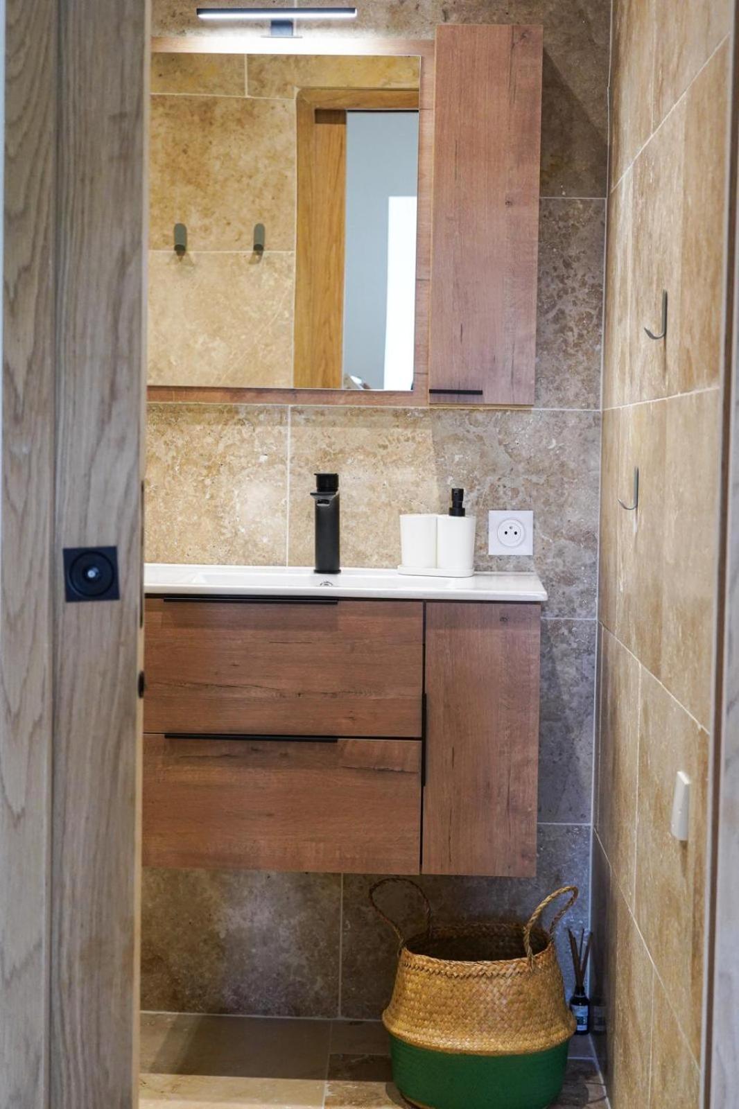 Aux portes d'Arles, havre de paix entre Alpilles et Camargue, calme et campagne