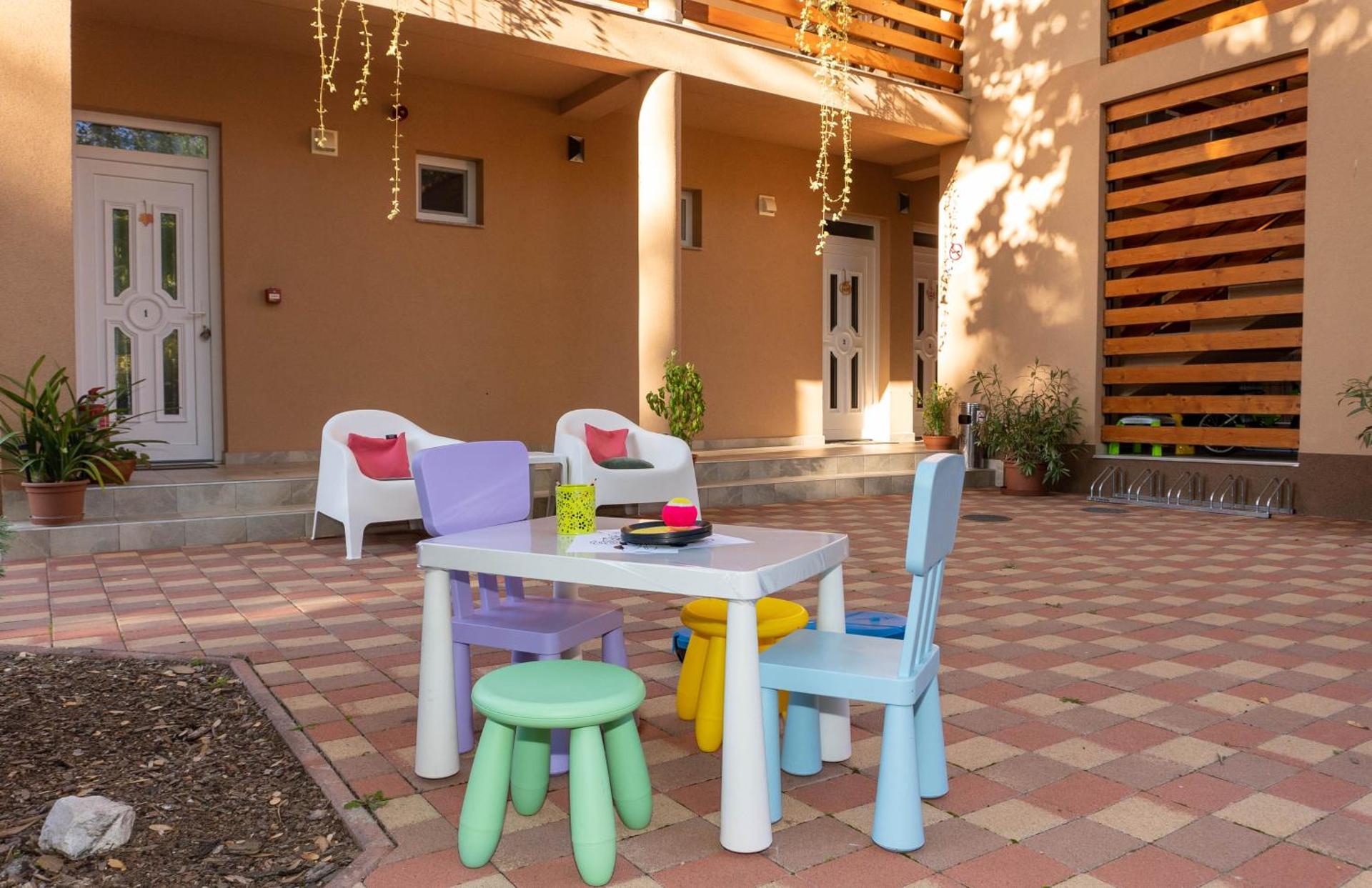 Inner courtyard view