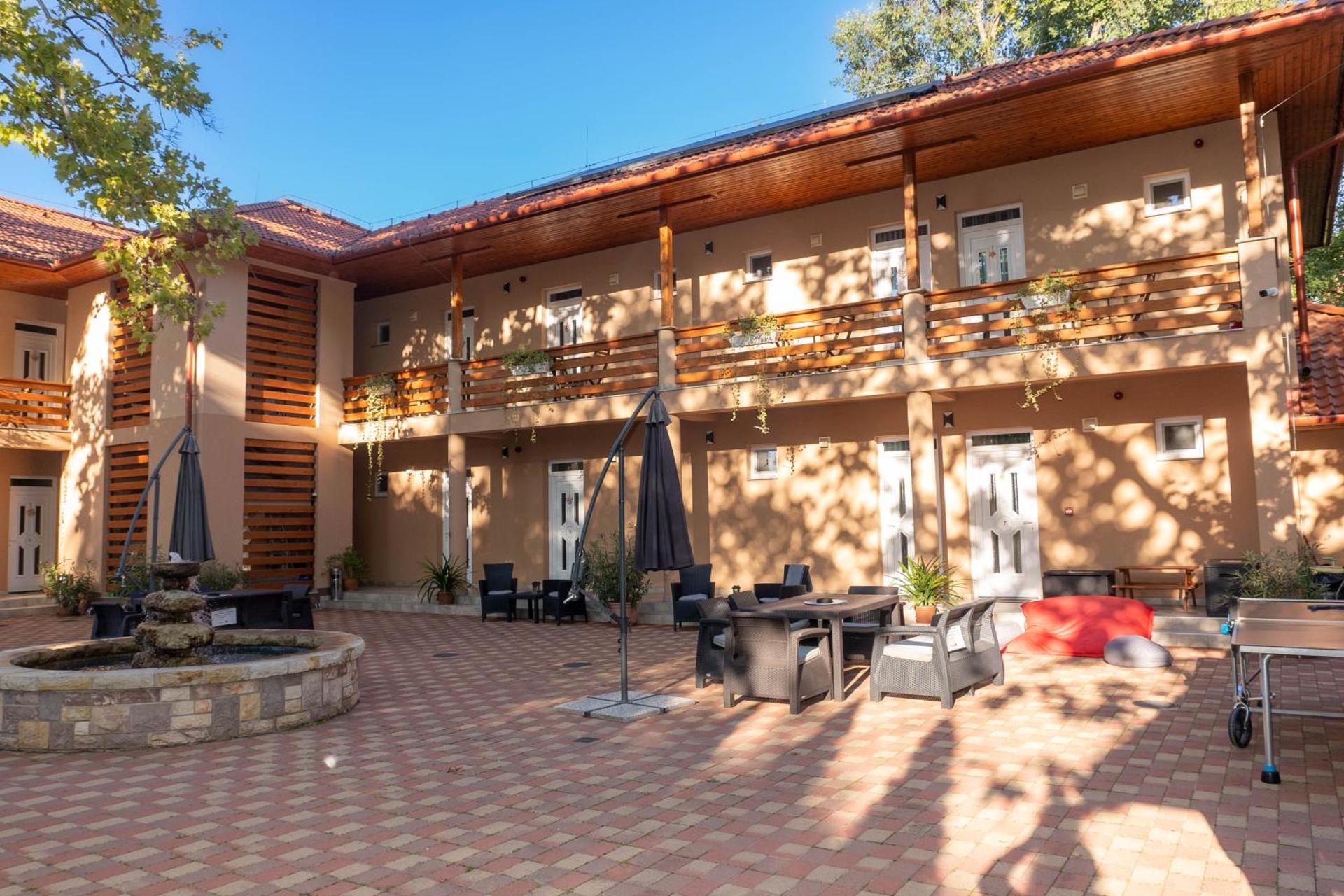 Inner courtyard view