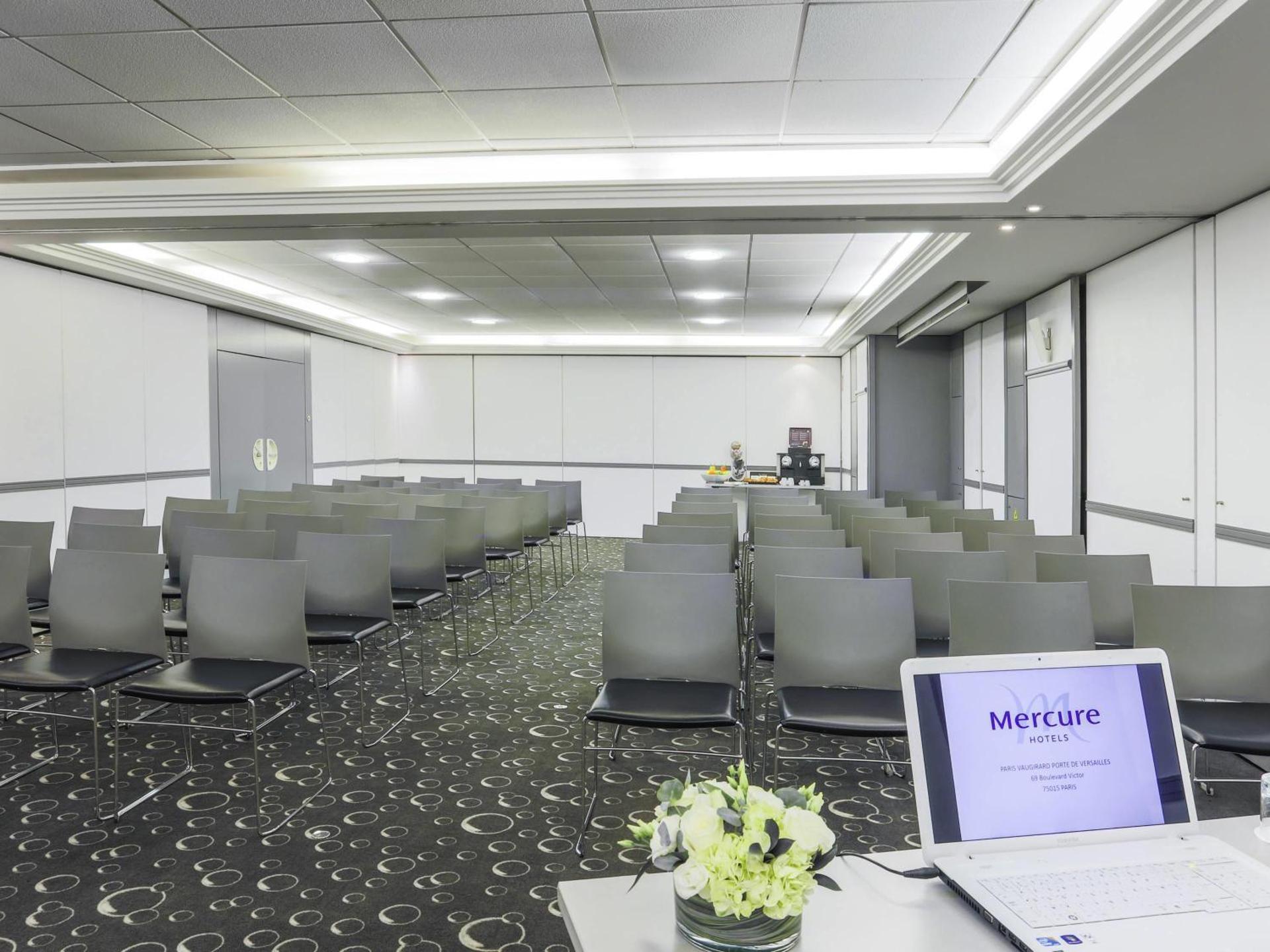 Meeting/conference room