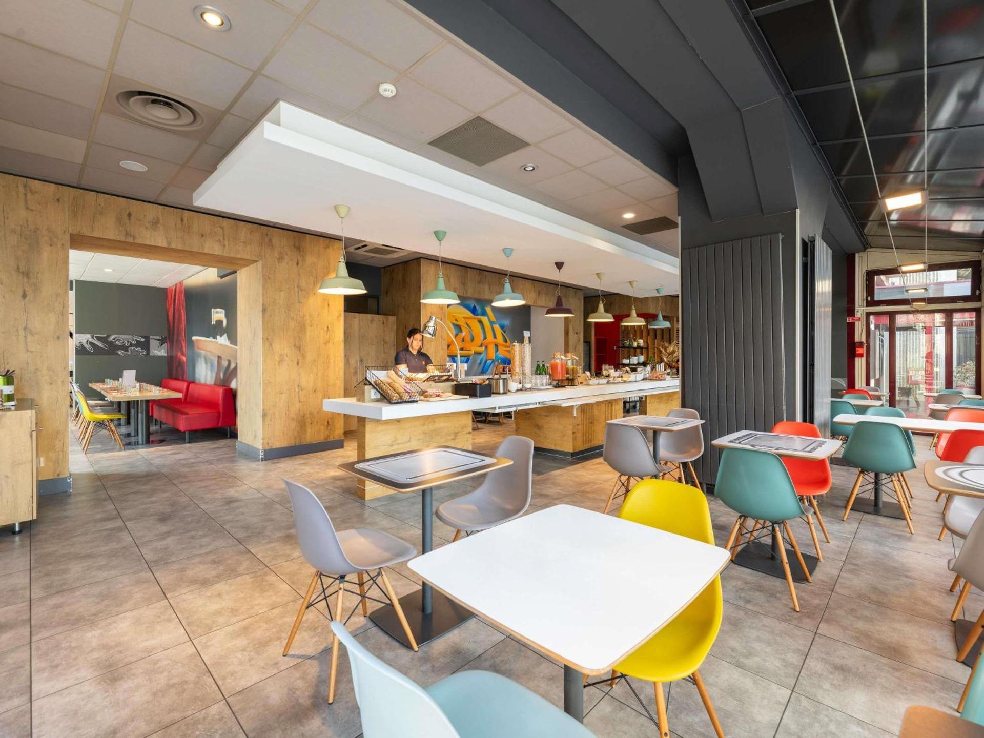 Restaurant/places to eat