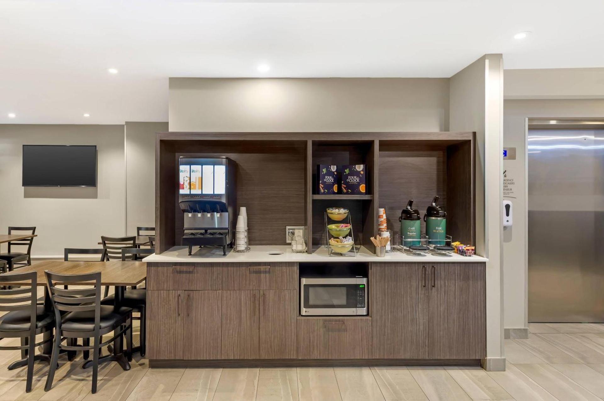 Coffee/tea facilities