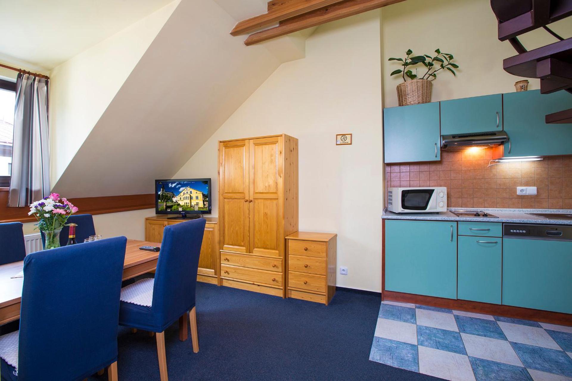 Kitchen or kitchenette