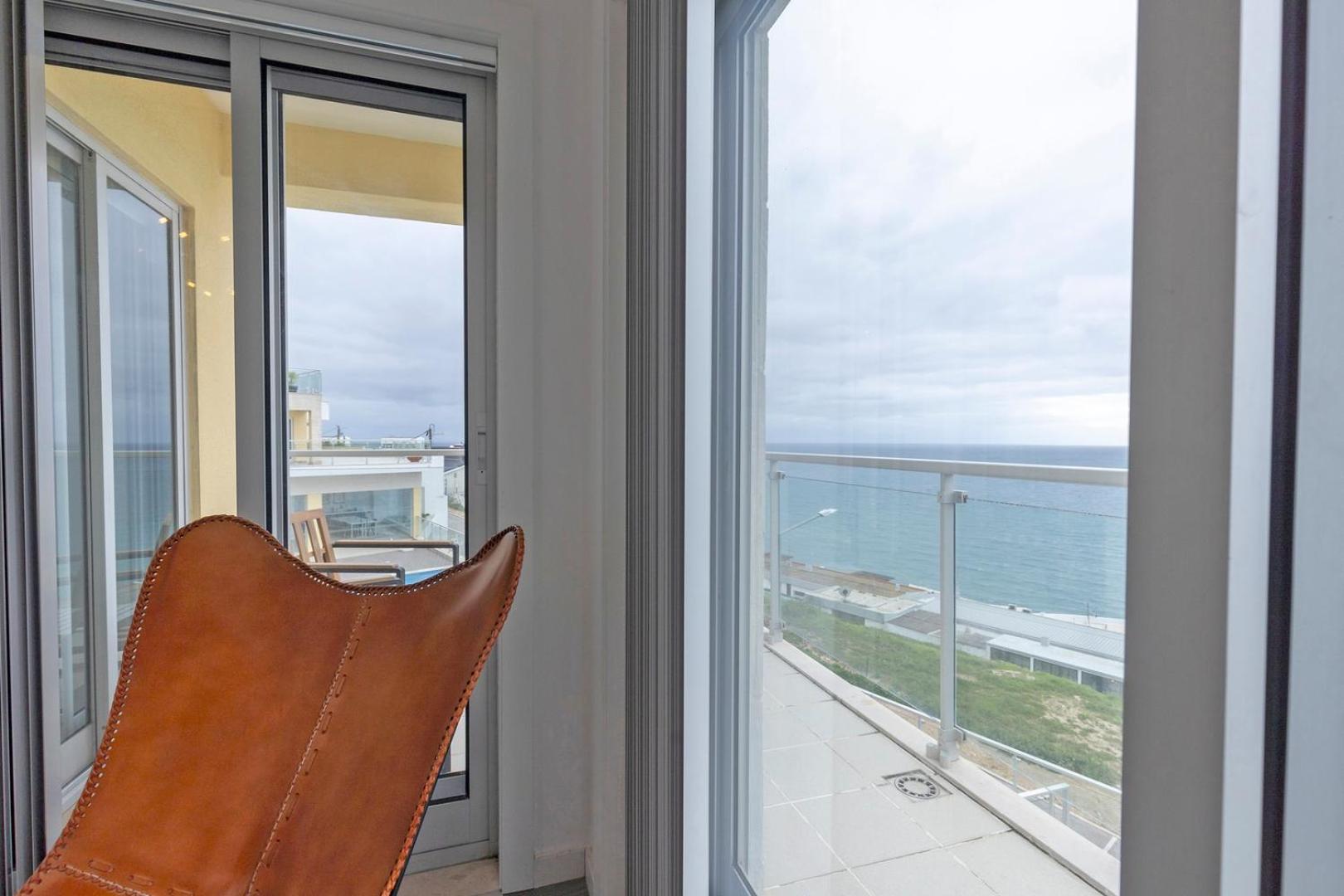 A-MO Sesimbra by Trip2Portugal