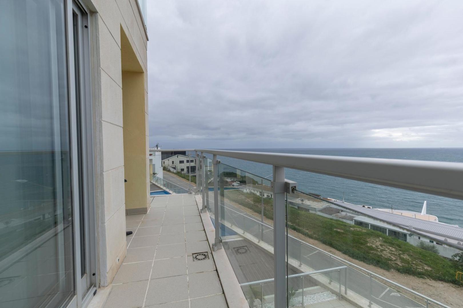 A-MO Sesimbra by Trip2Portugal