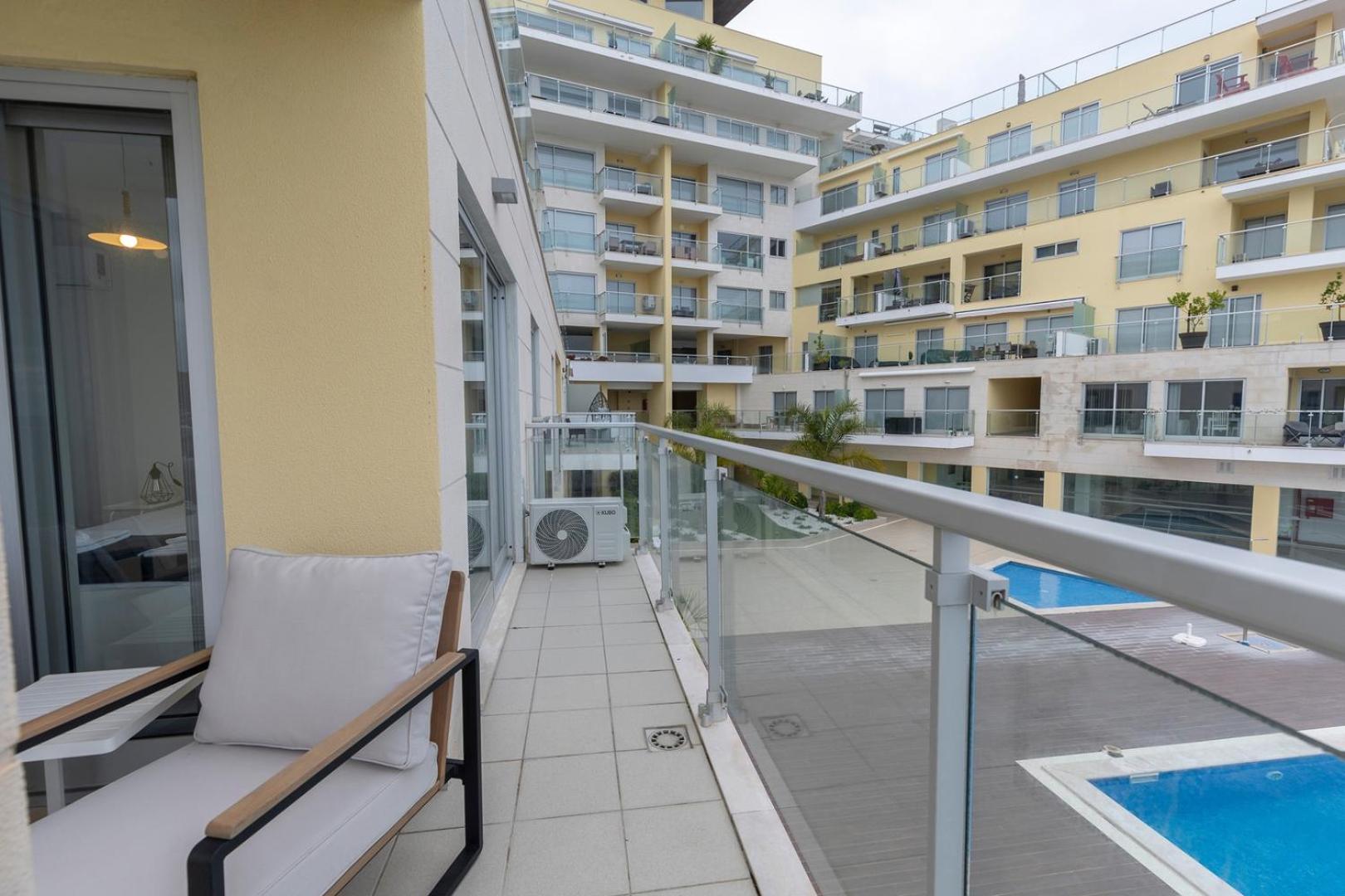 A-MO Sesimbra by Trip2Portugal