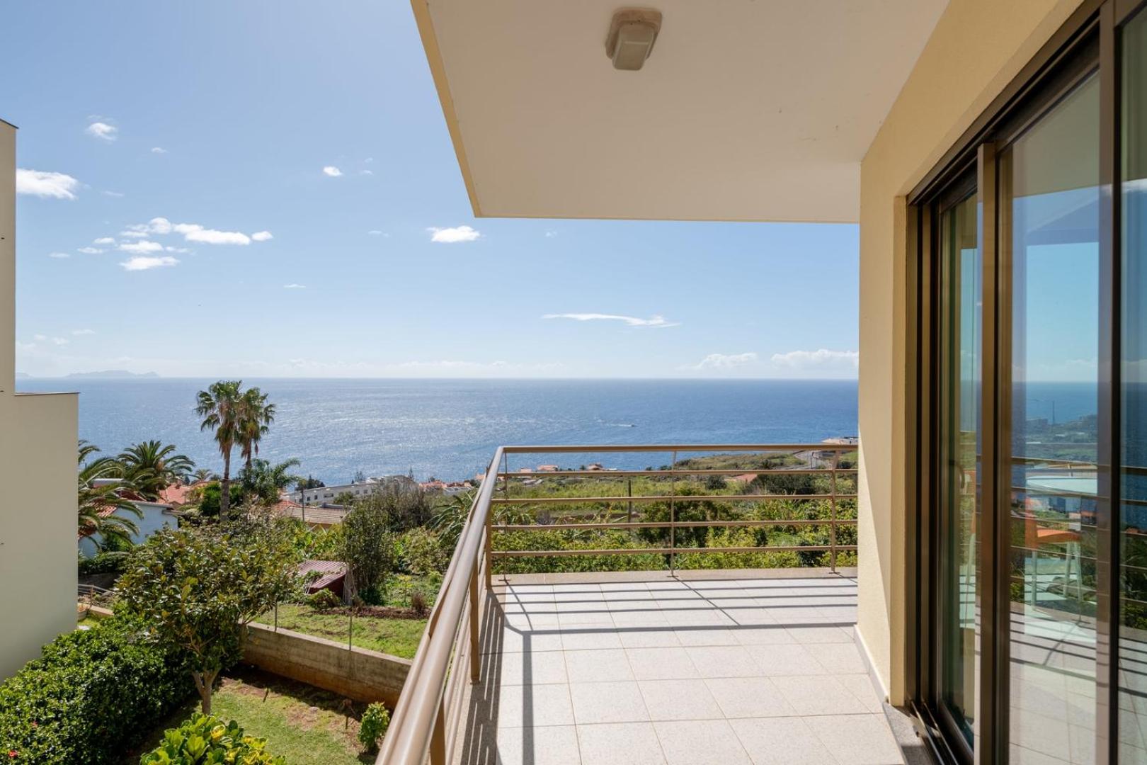 Caniço I By Trip2Portugal