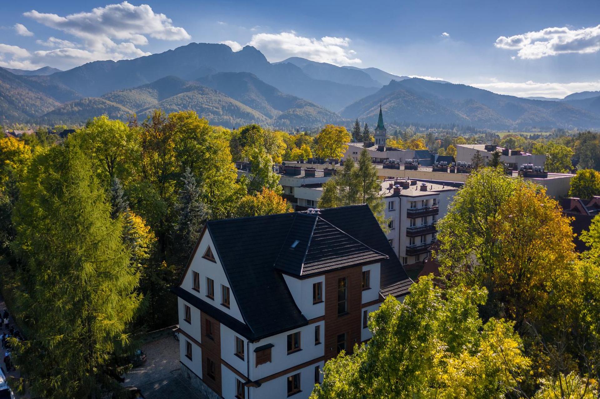 WILLA JAROSTA & SPA, AC -free parking