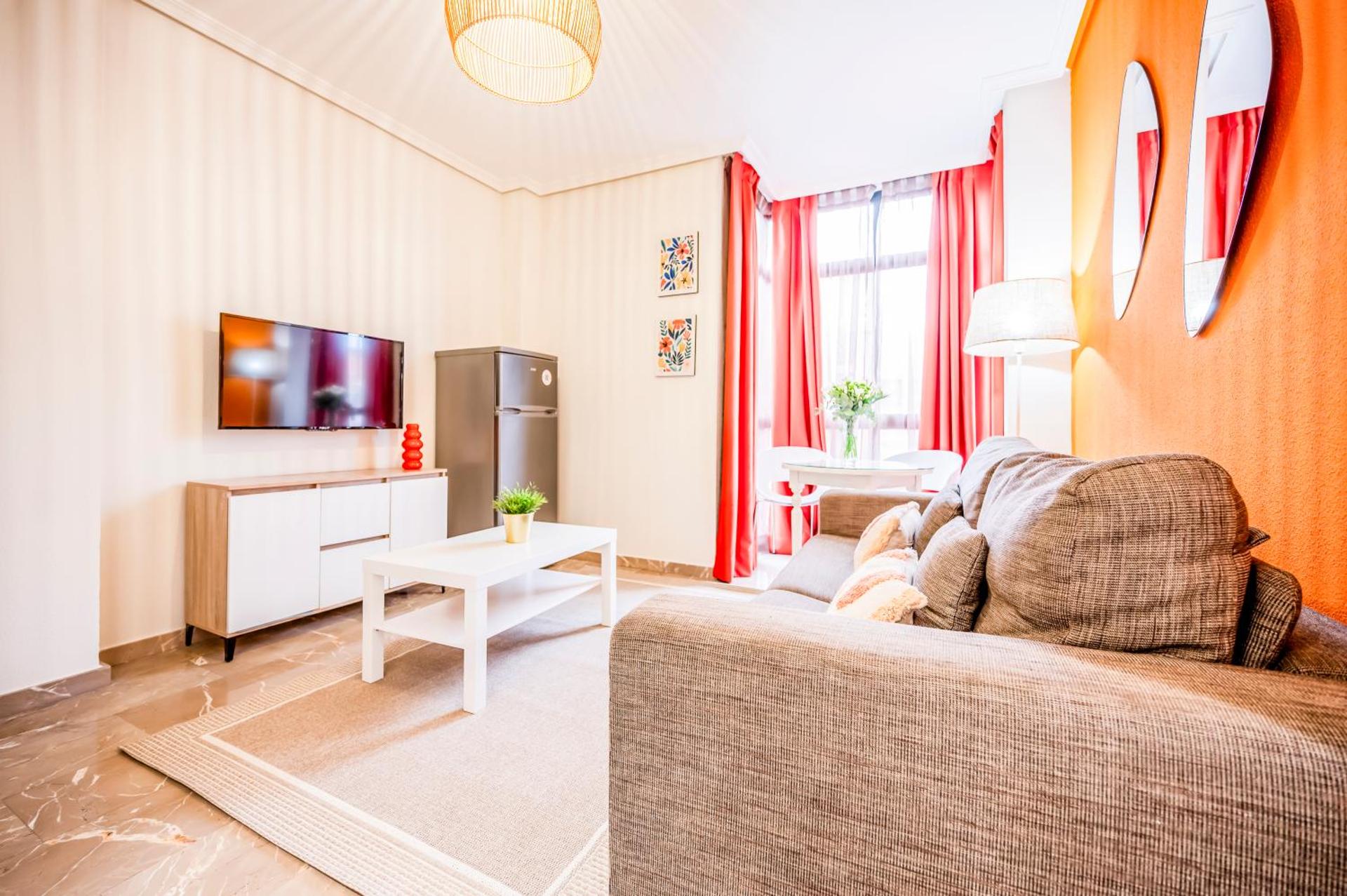 Communal lounge/ TV room