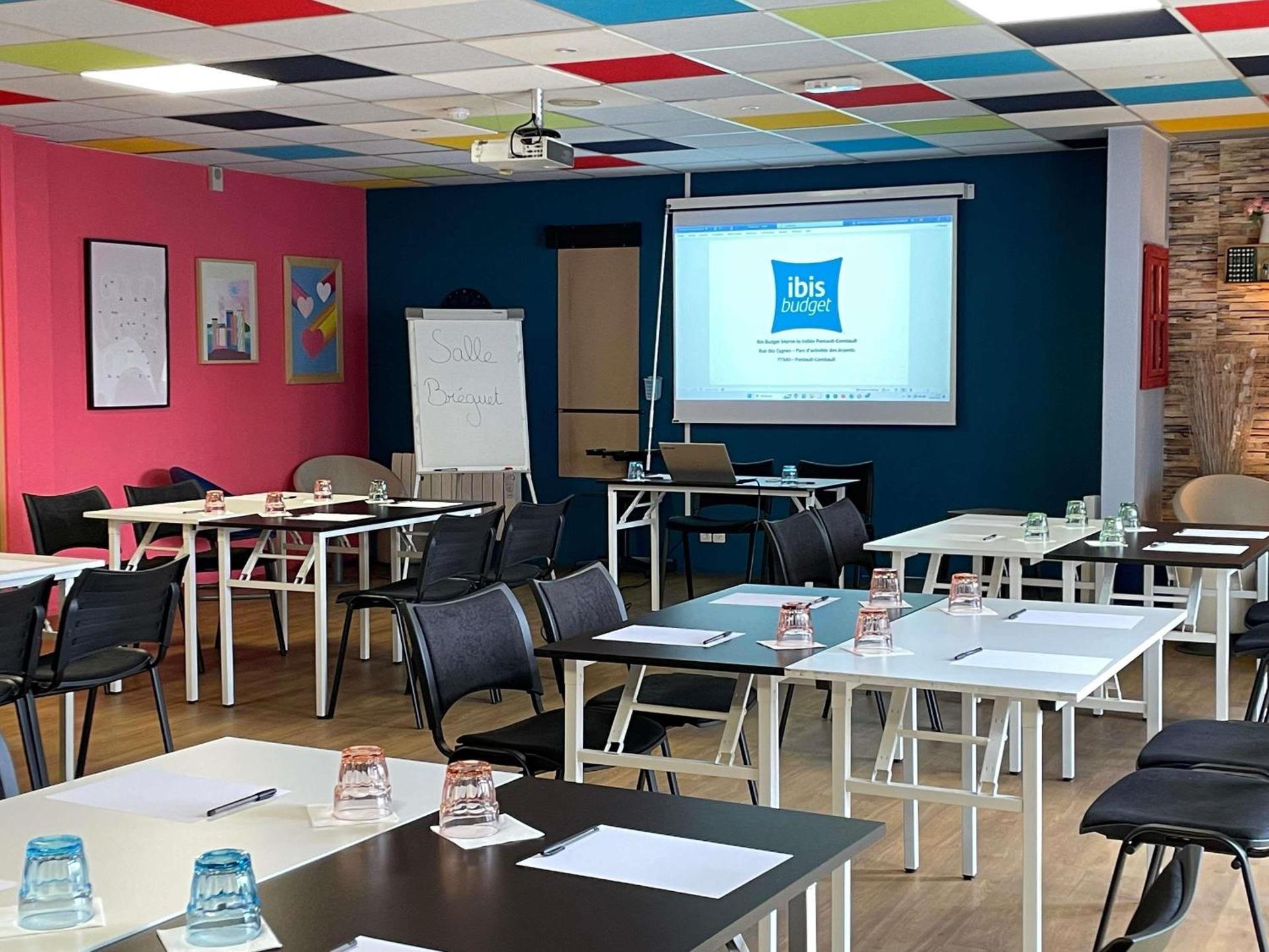 Meeting/conference room