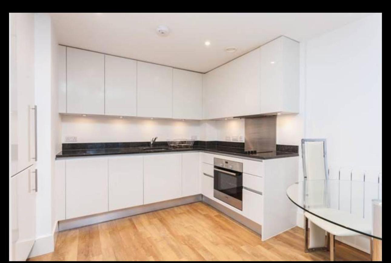 luxurious Room with City Views