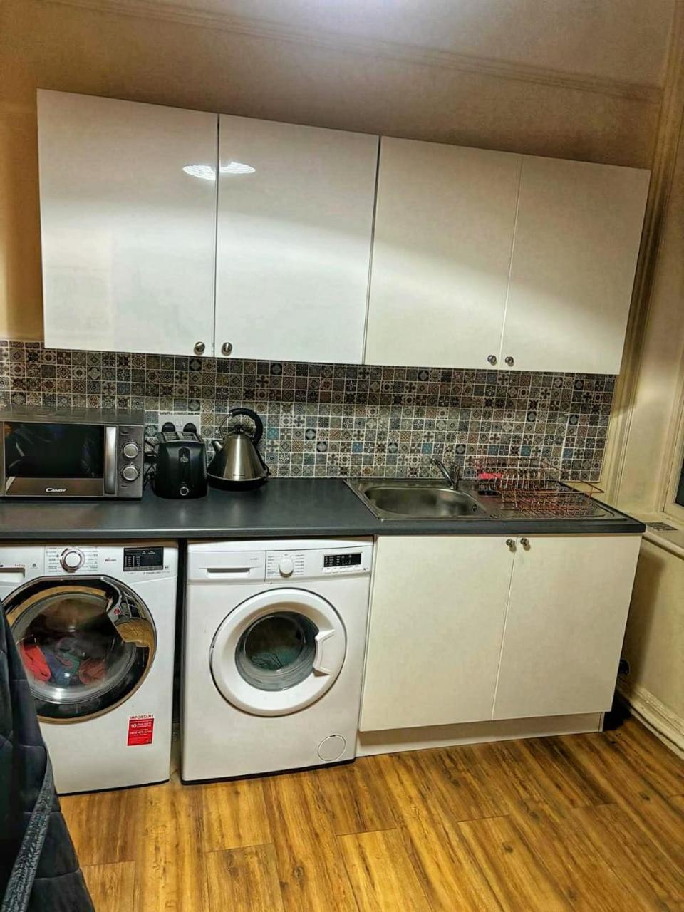 Near City-Birkenhead rooms