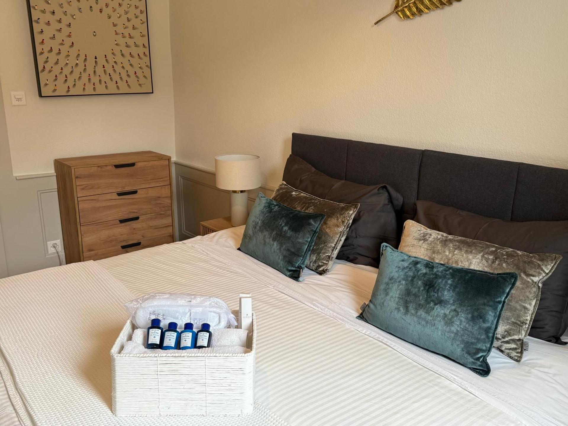 V&V CENTRE Neuchatel