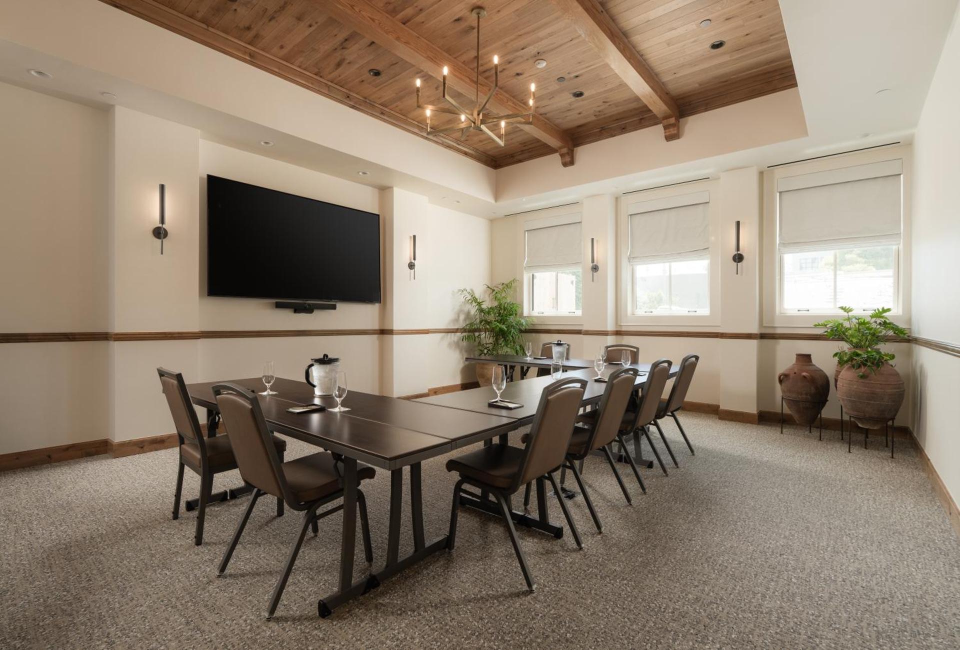Meeting/conference room