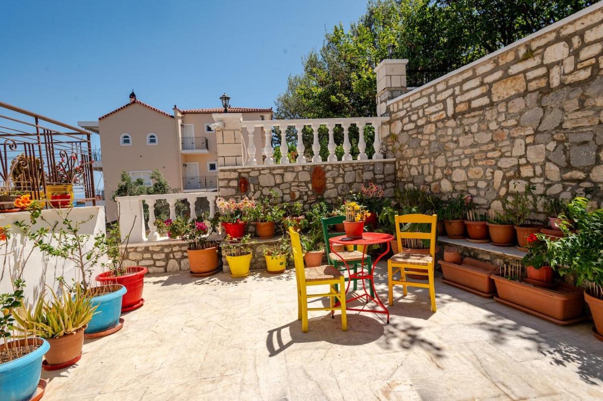 Inner courtyard view
