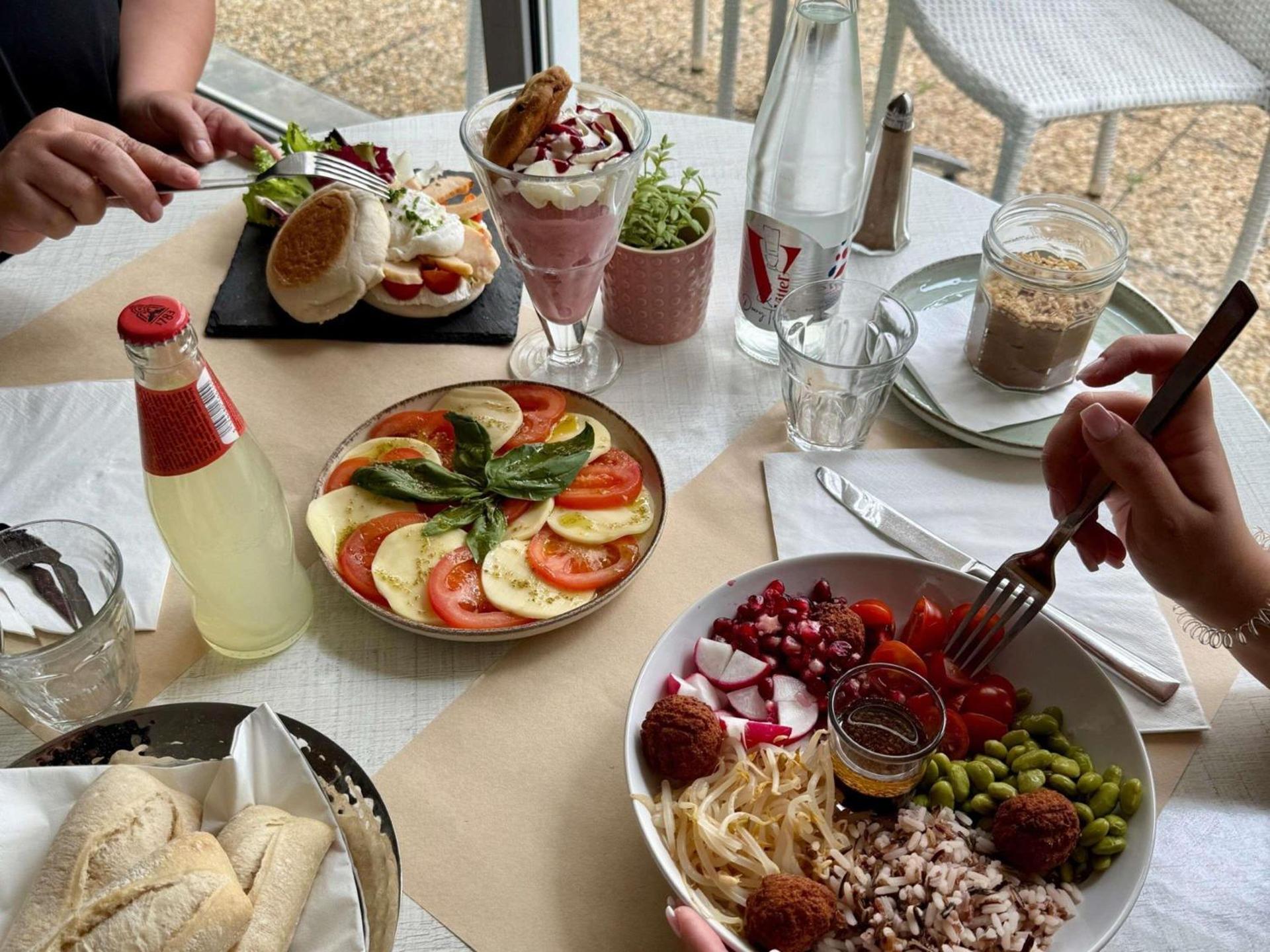 Restaurant/places to eat