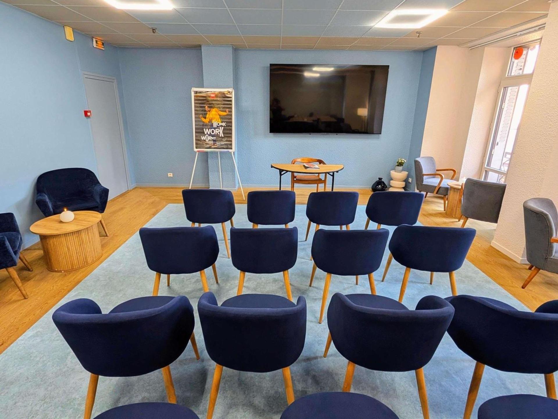 Meeting/conference room