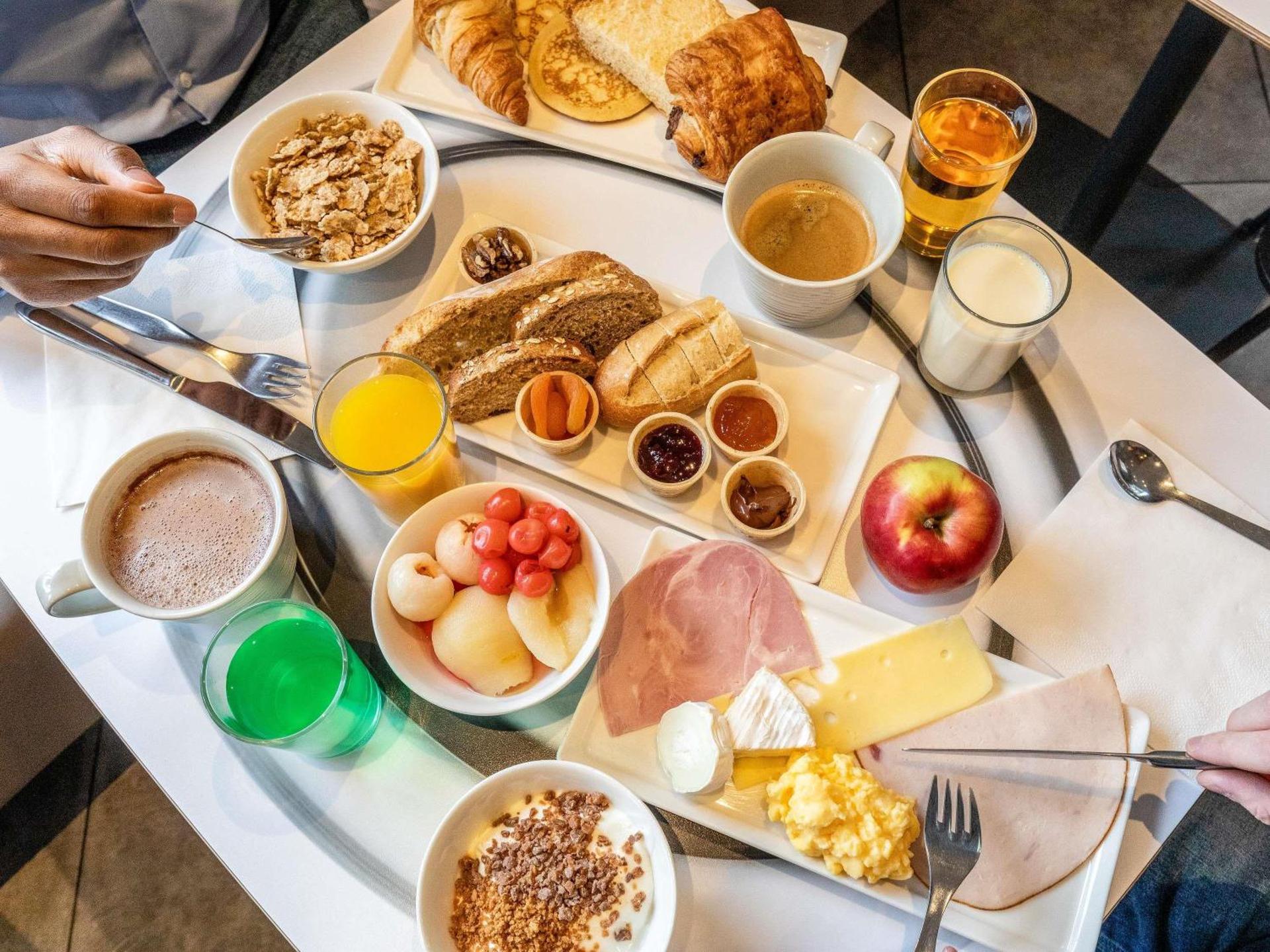 Restaurant/places to eat