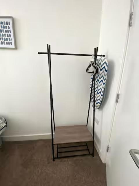 The Failsworth Collection - Stylish Apartments with Free Parking